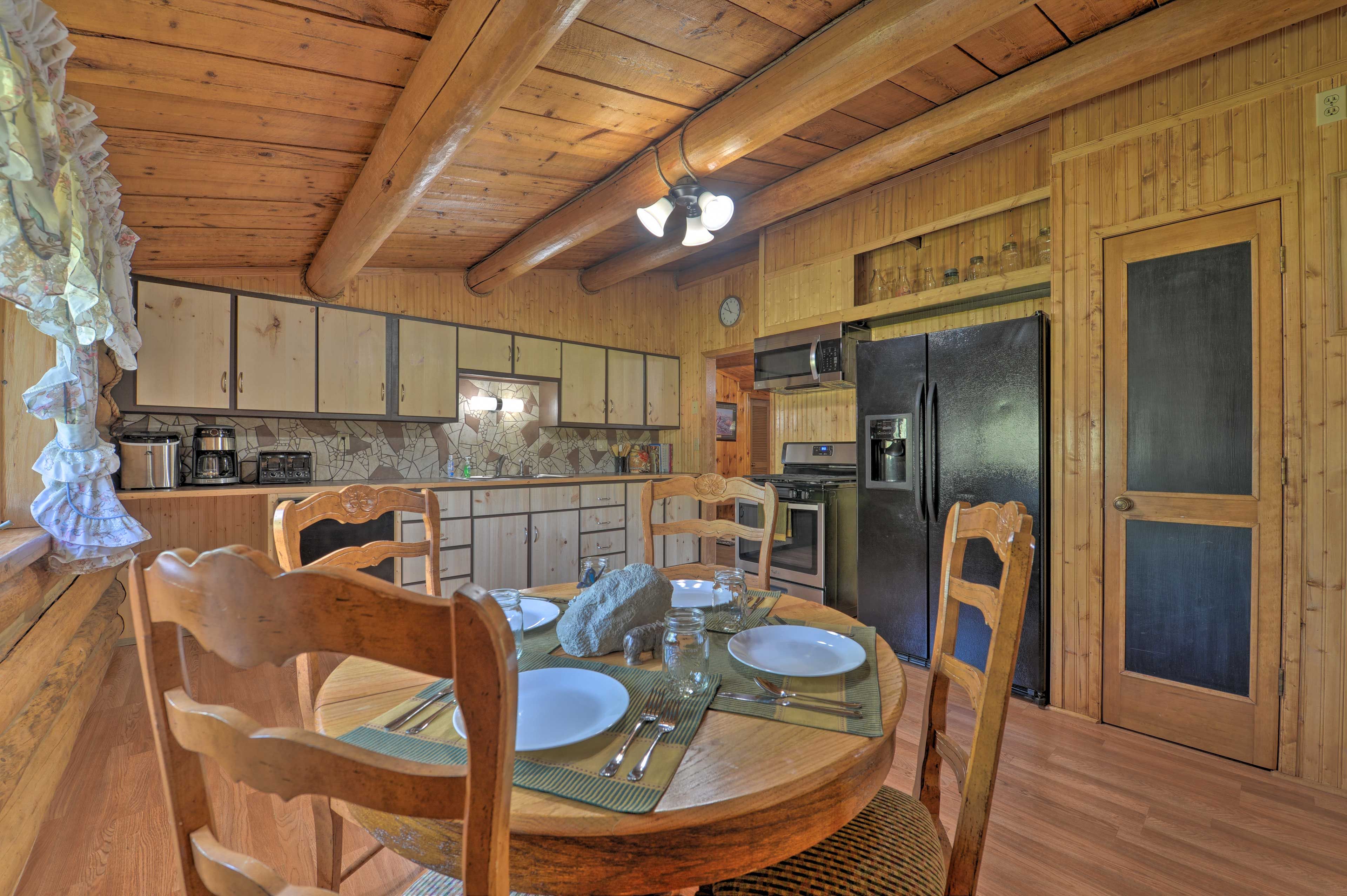 Dining Area | Dishware & Flatware