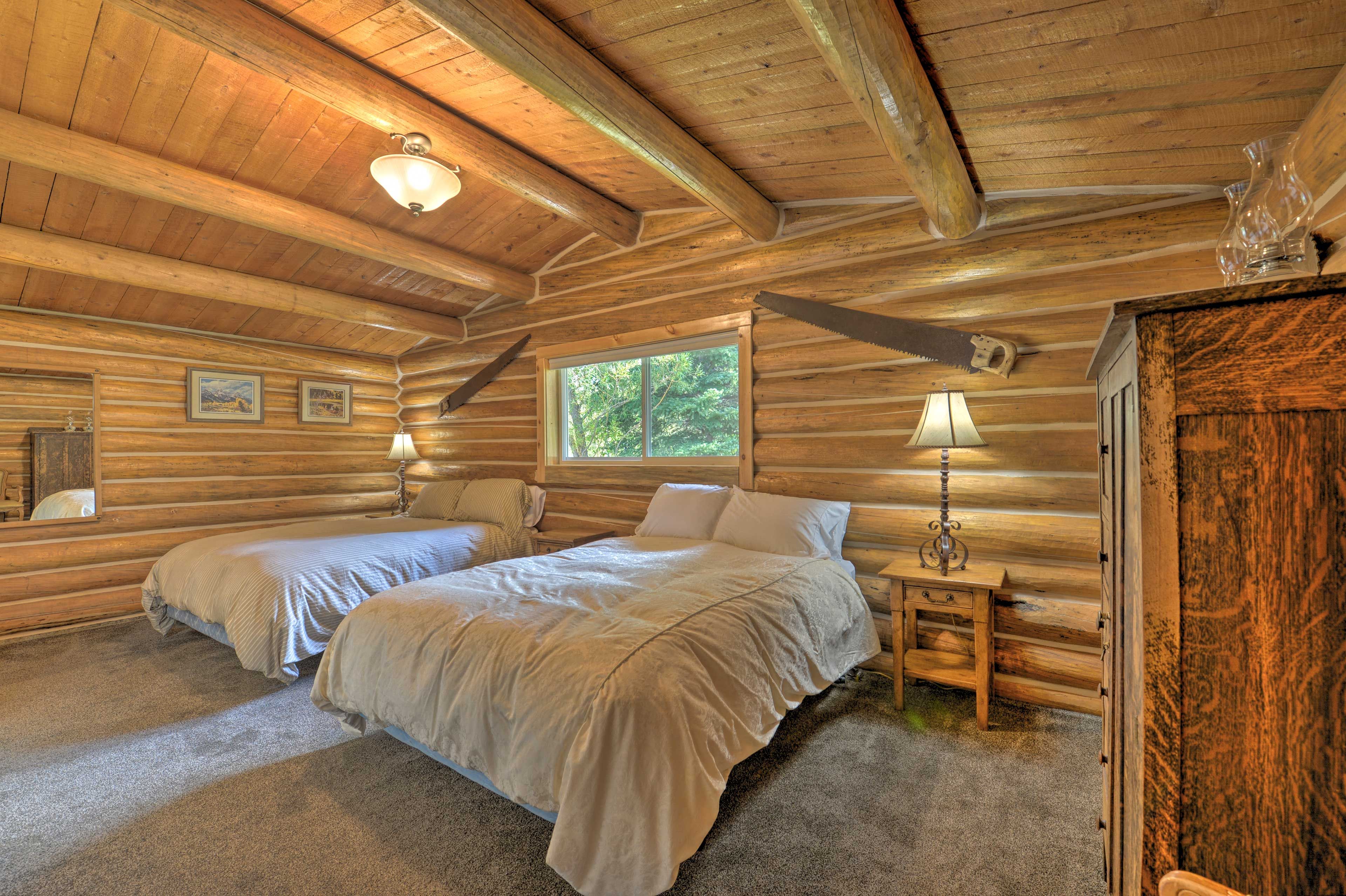 Bedroom 2 | 2 Queen Beds