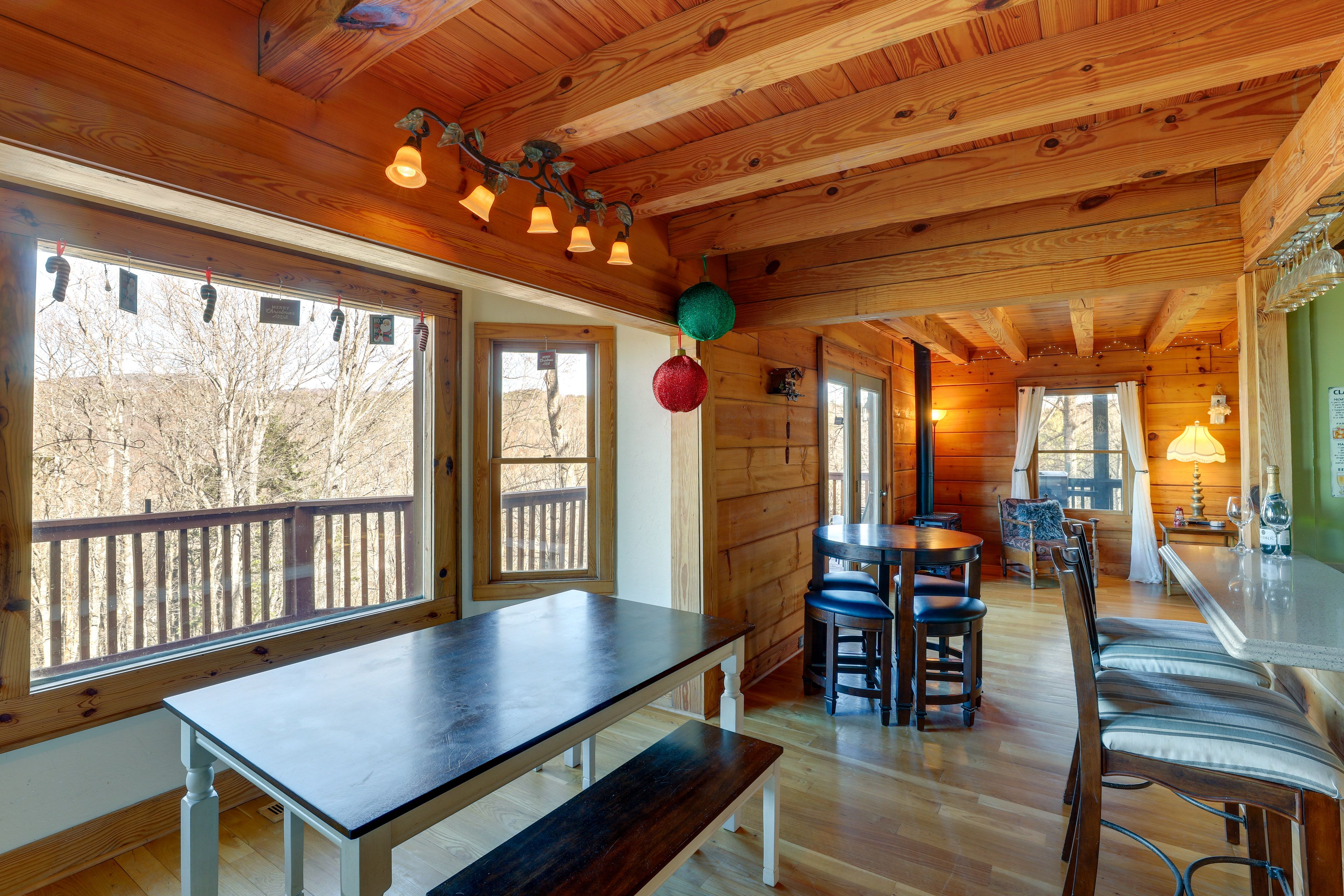 Dining Room | Dishware & Flatware | Top Floor