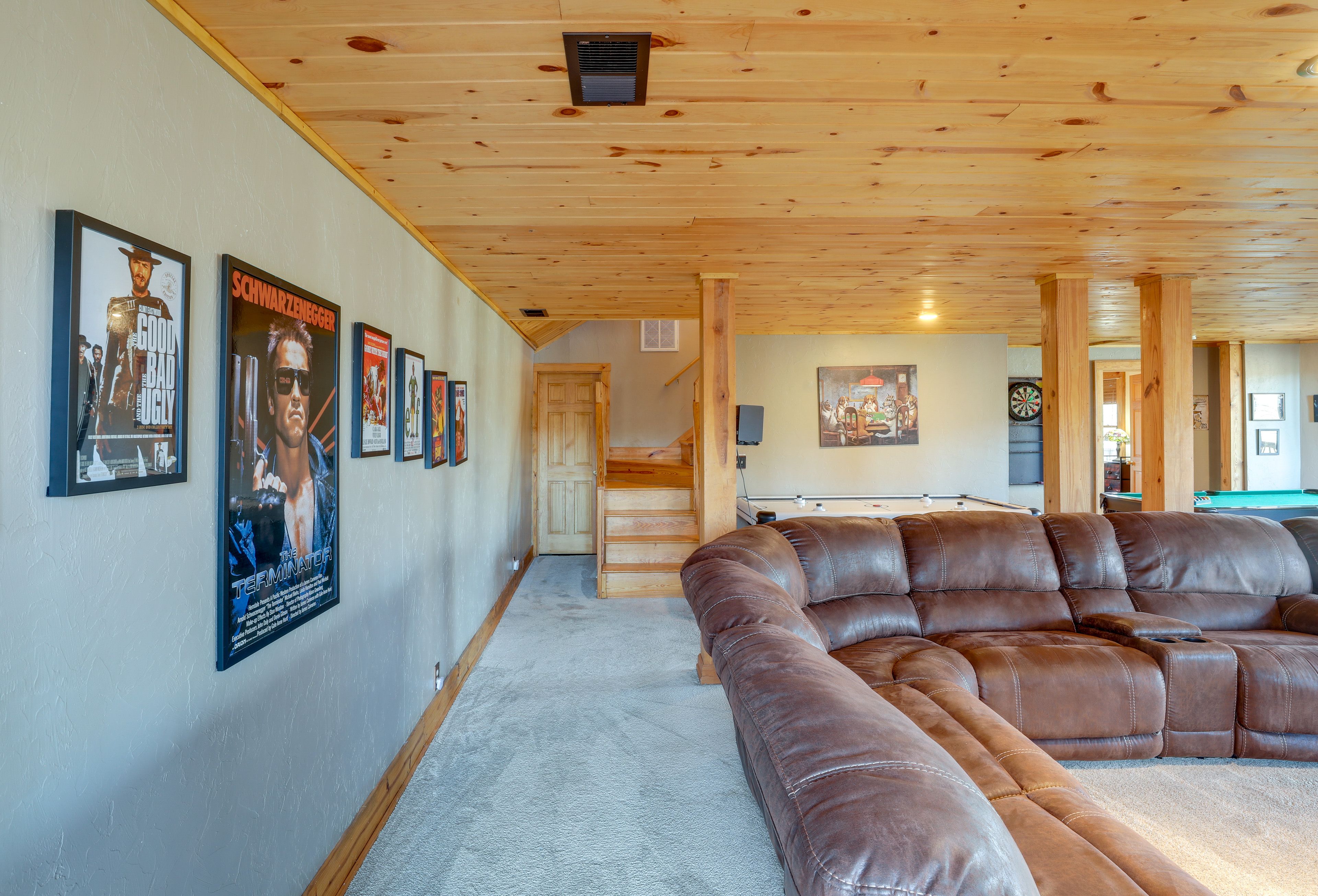Game Room | Smart TV | Lower Floor