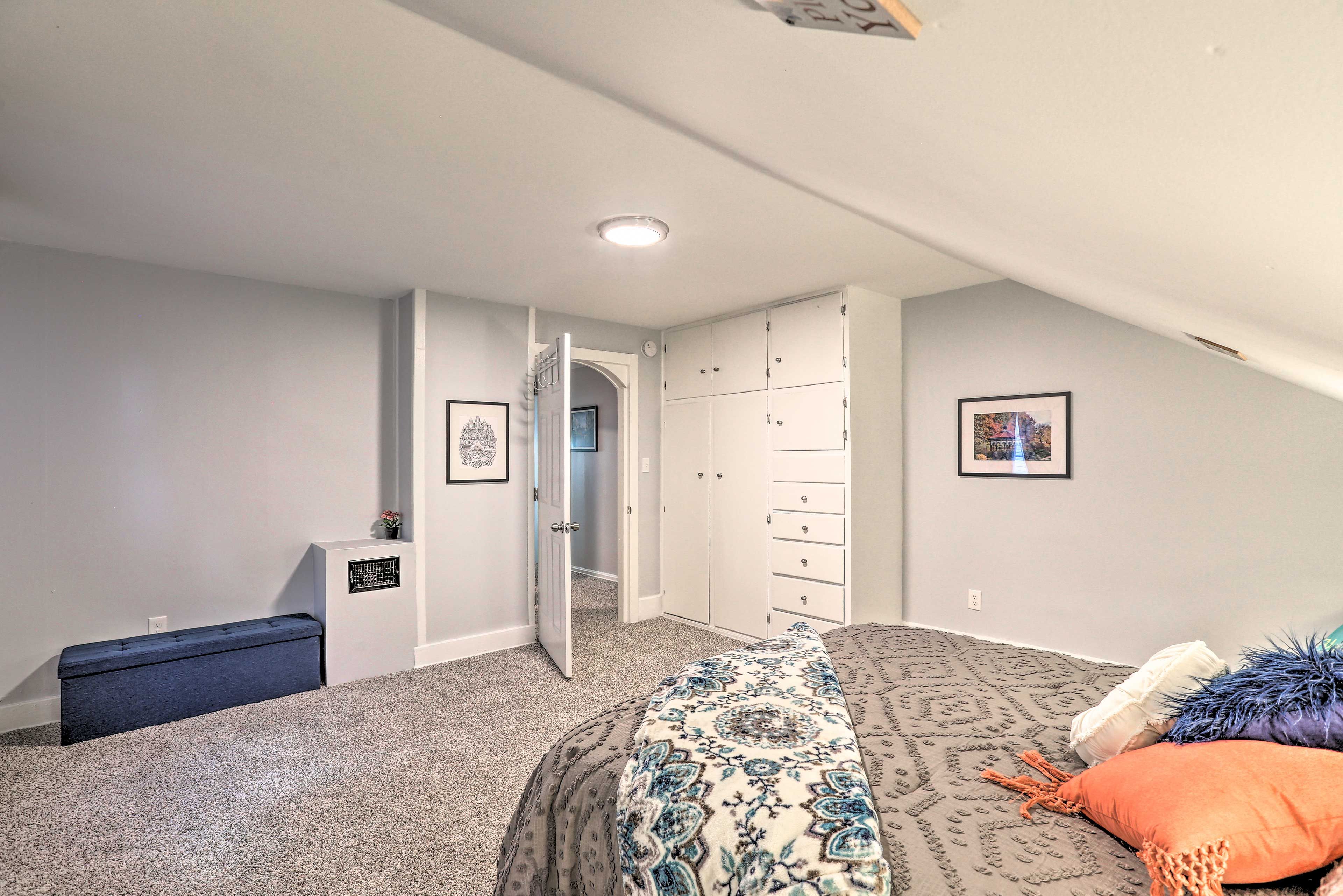 Bedroom 1 | Queen Bed | 2nd Floor
