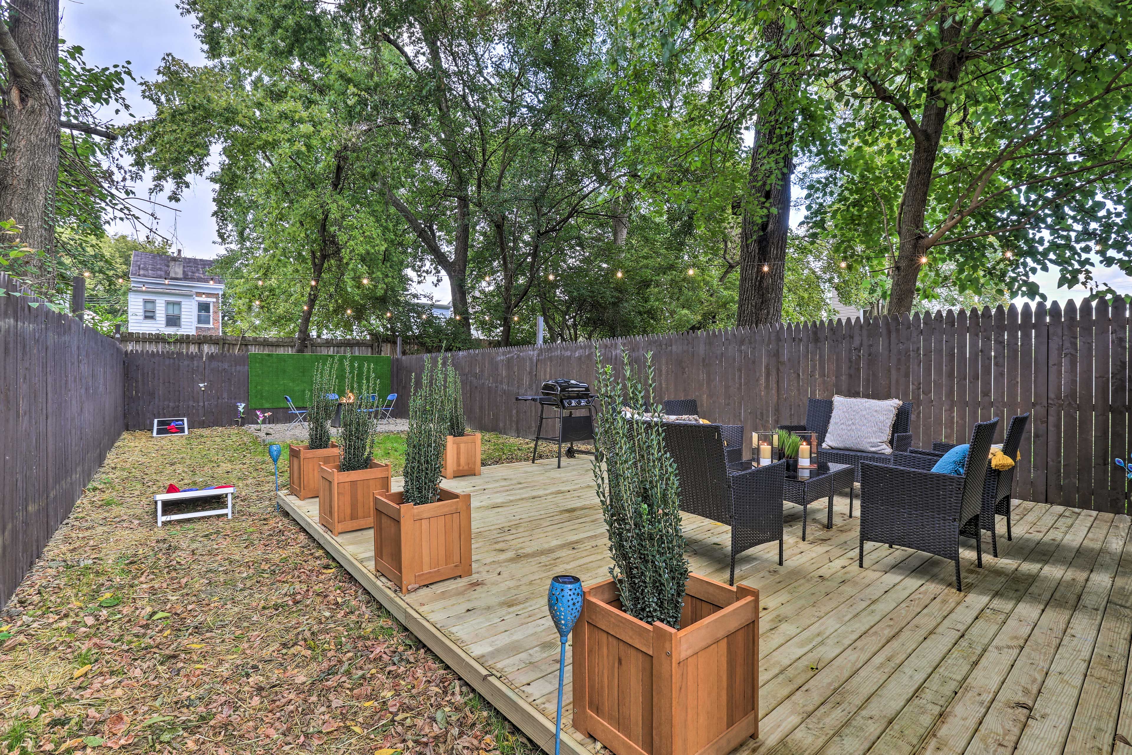 Fenced Yard