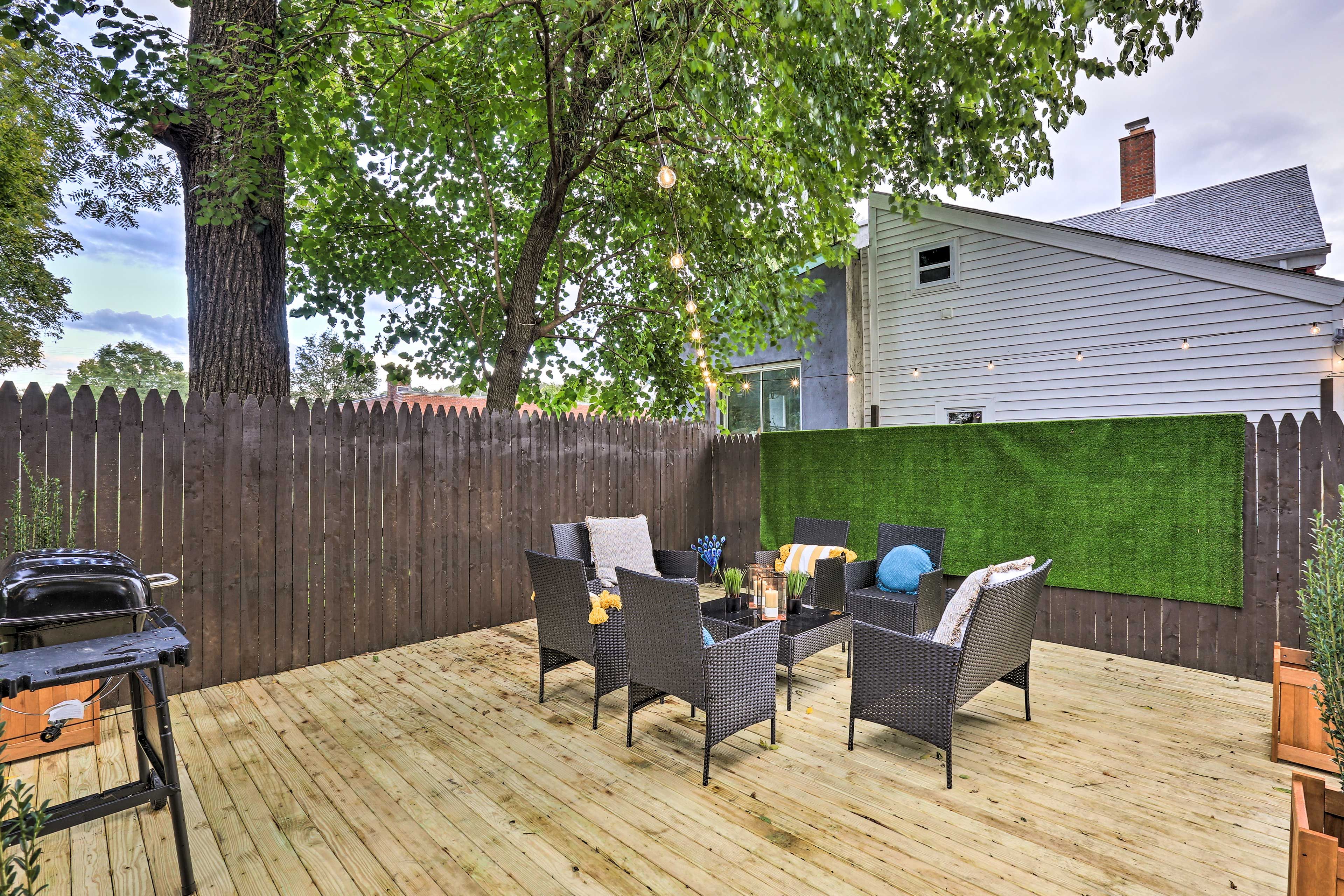 Private Deck