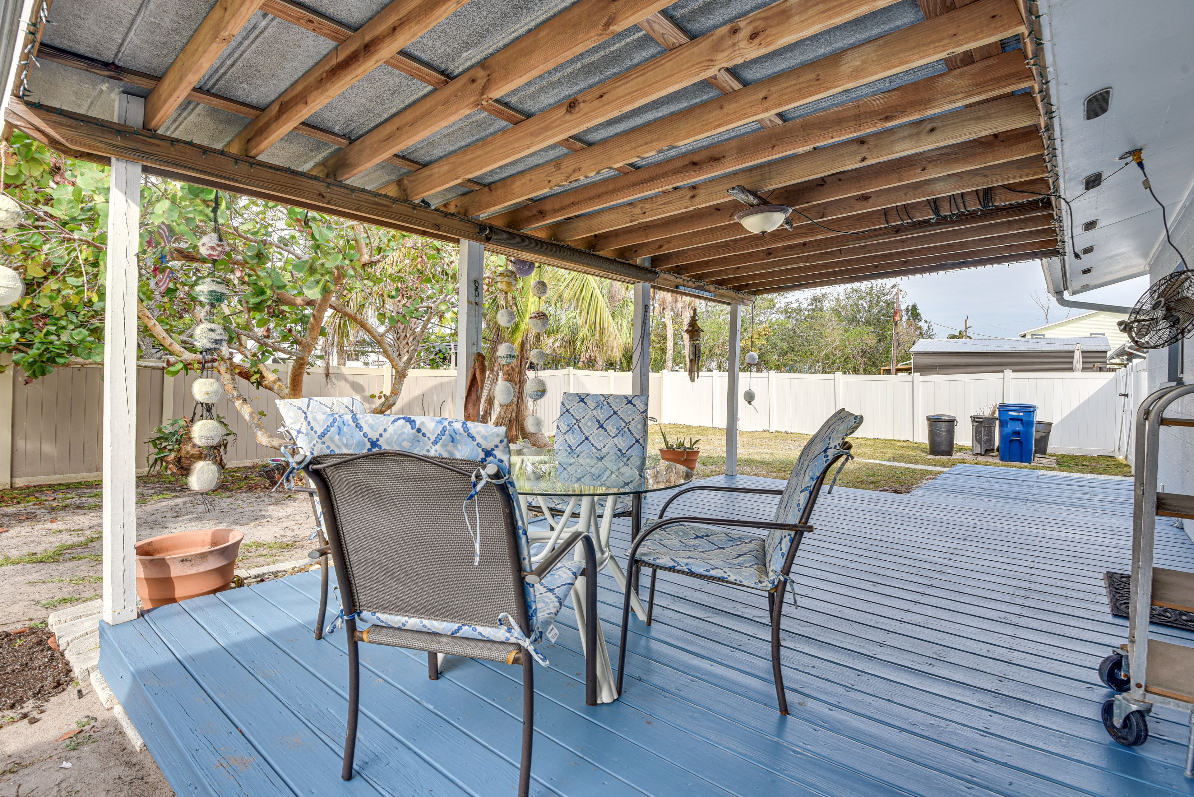Covered Patio | Outdoor Dining