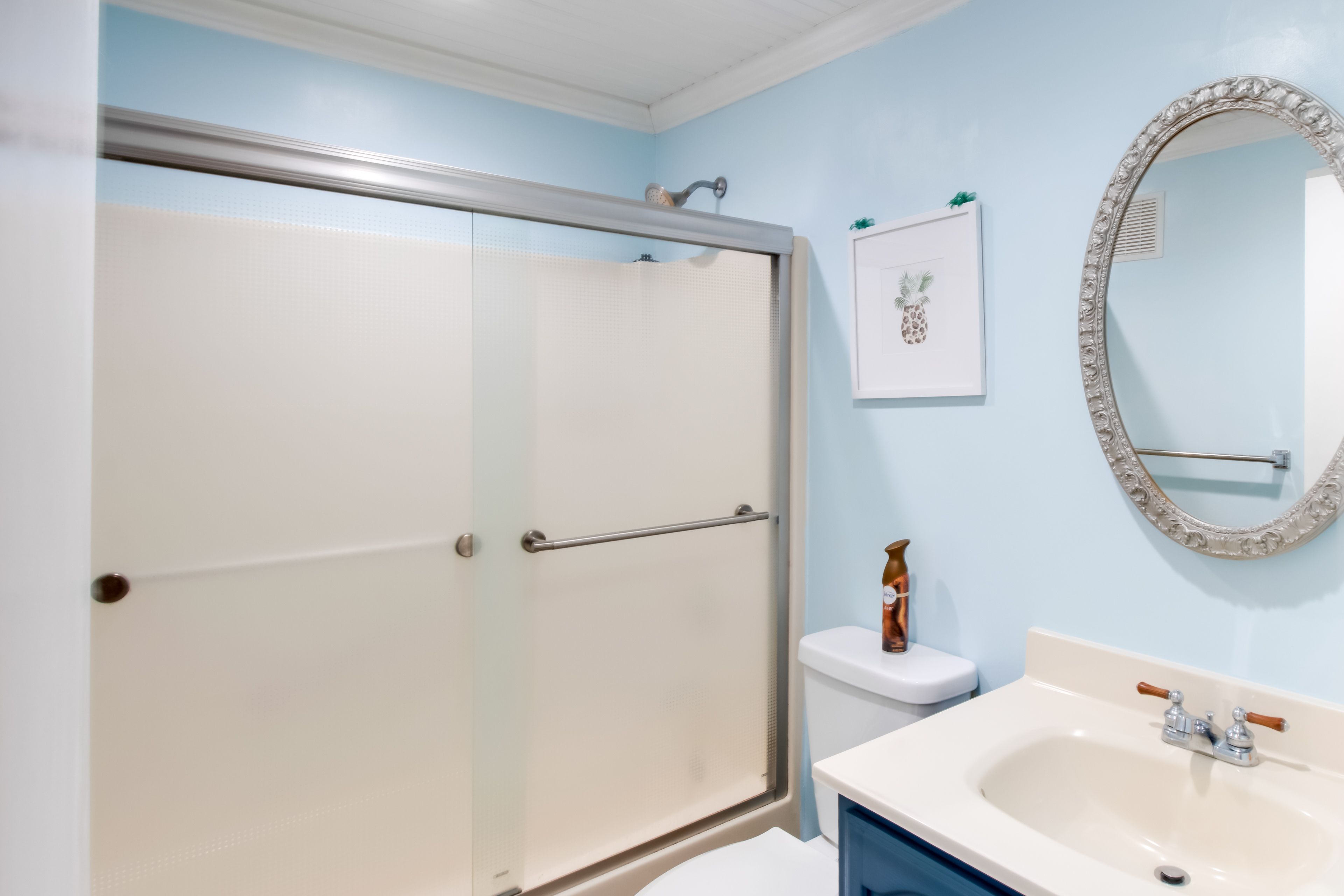 Full Bathroom | Linens & Towels