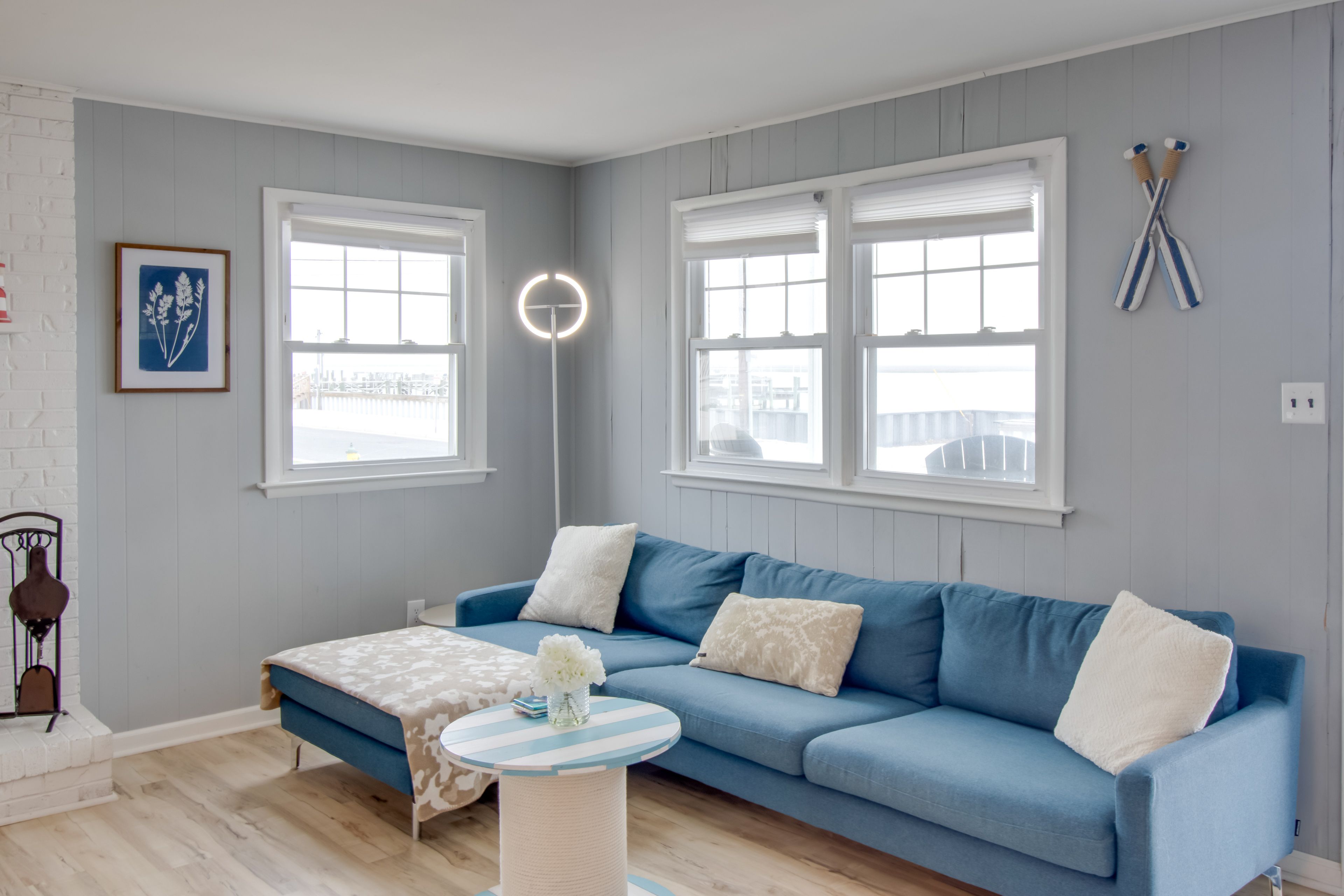 Living Room | A/C | Free WiFi