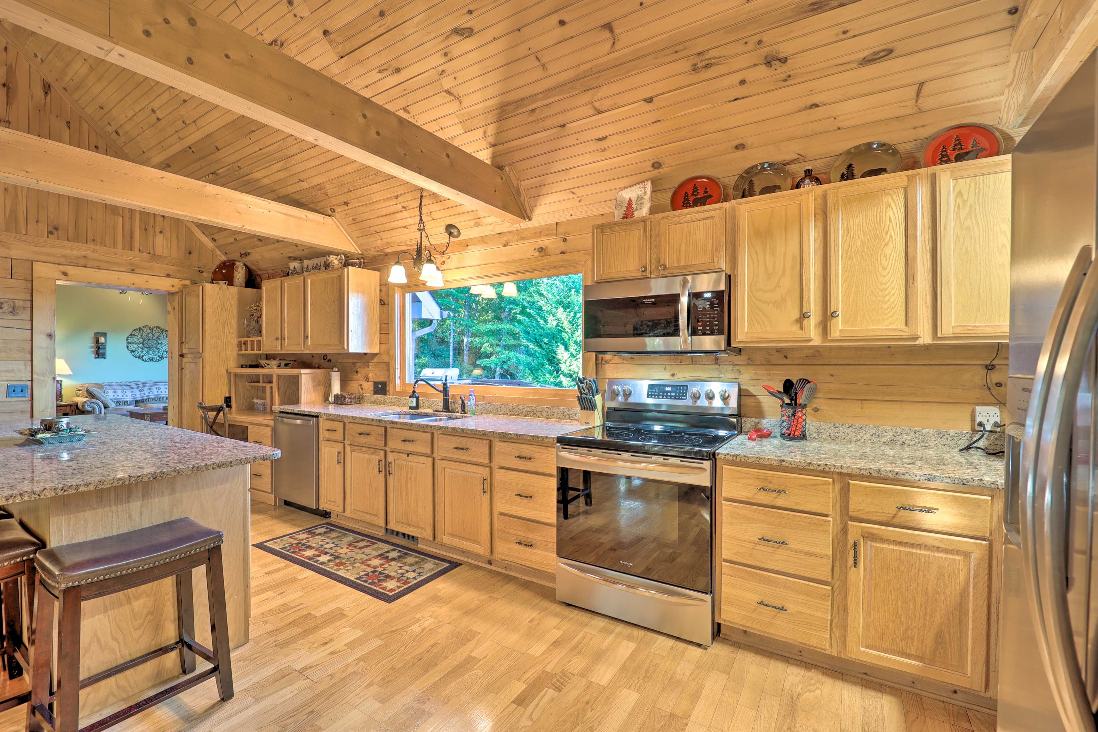 Kitchen | Cooking Basics | Spices | Full Knife Set | Keurig & Drip Coffee Makers