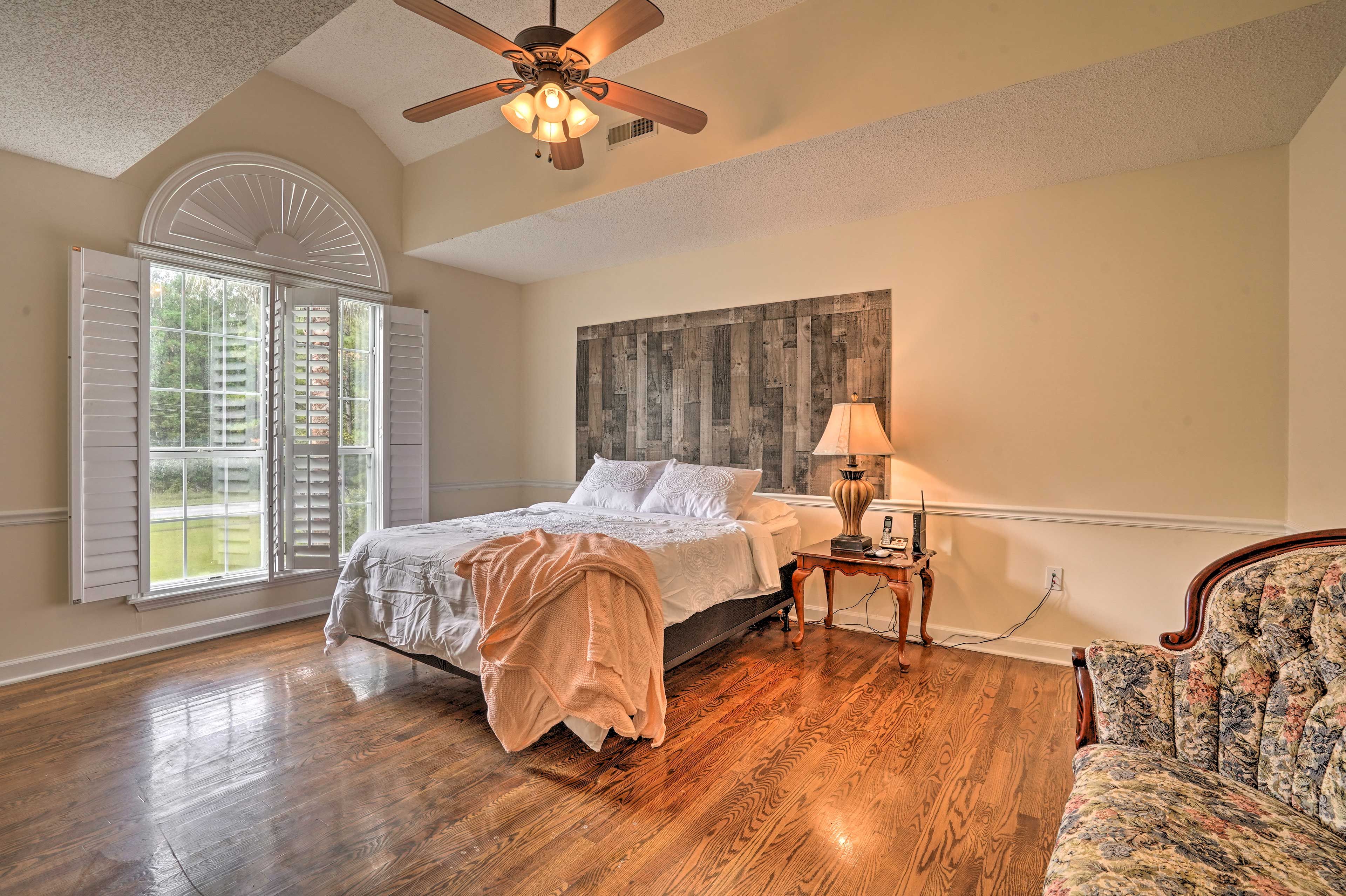 Primary Bedroom | 2nd Floor | King Bed