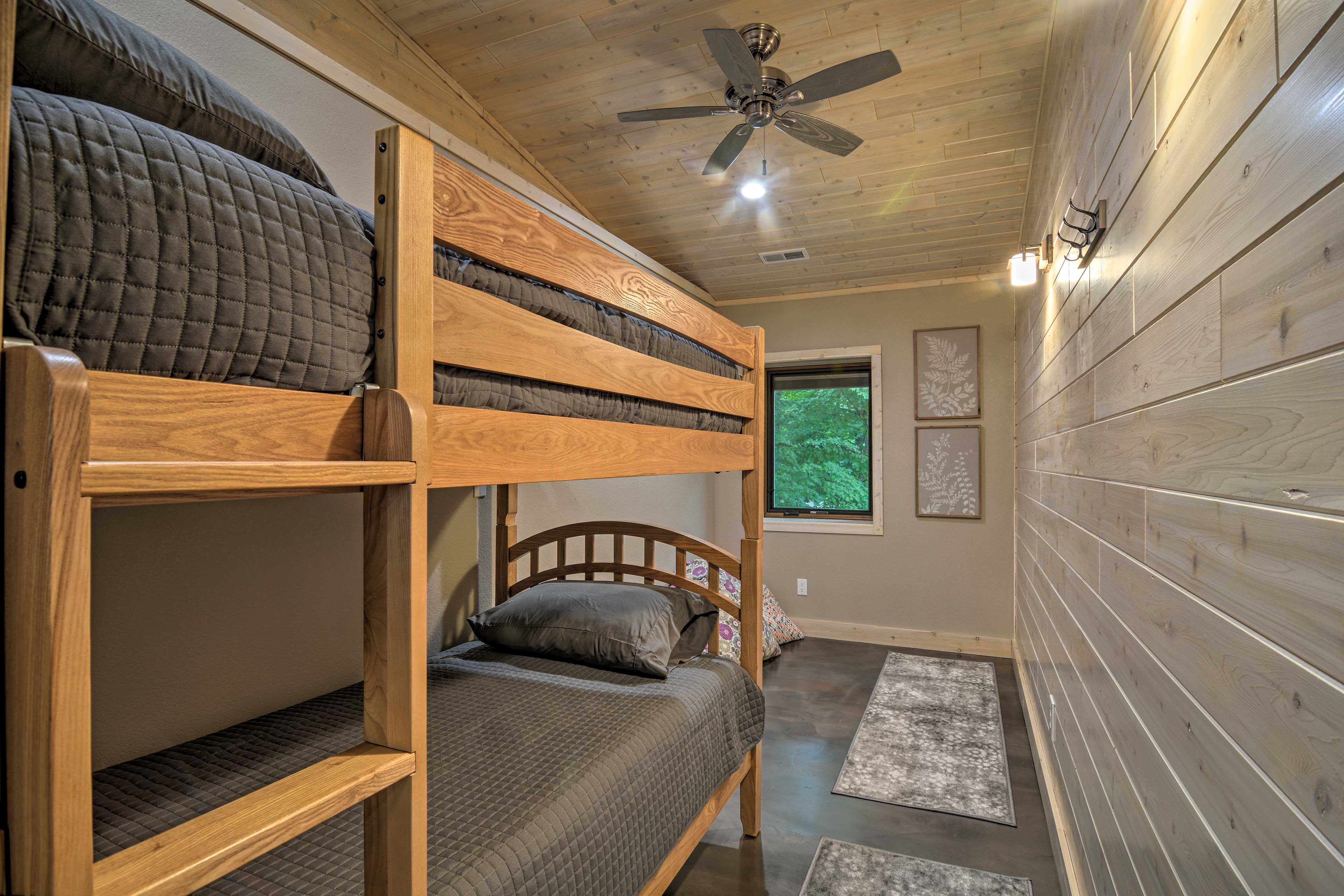 Bedroom 2 | Twin Bunk Bed
