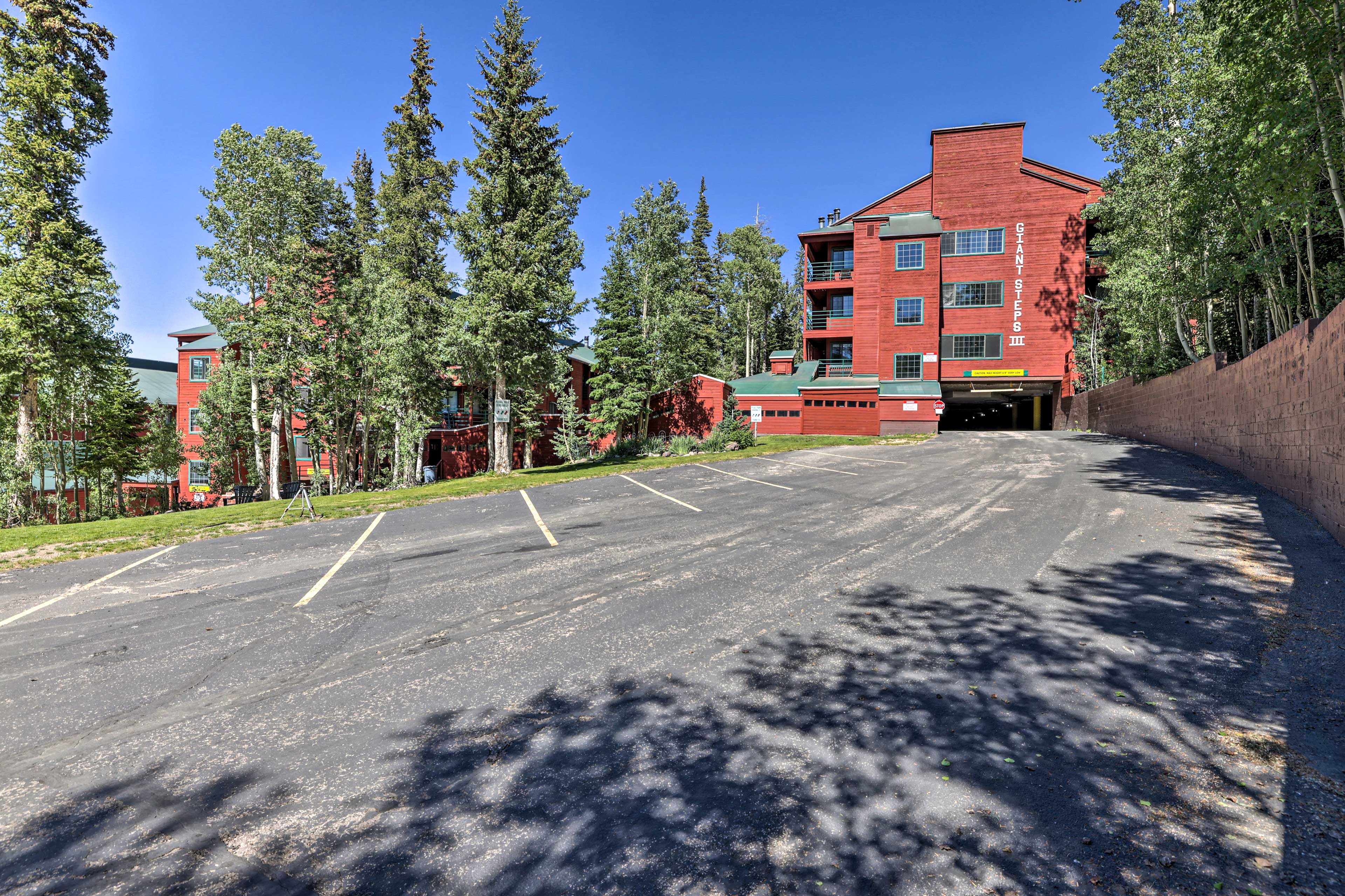 Designated Parking (1 Vehicle) | Underground Garage (First-Come, First-Served)