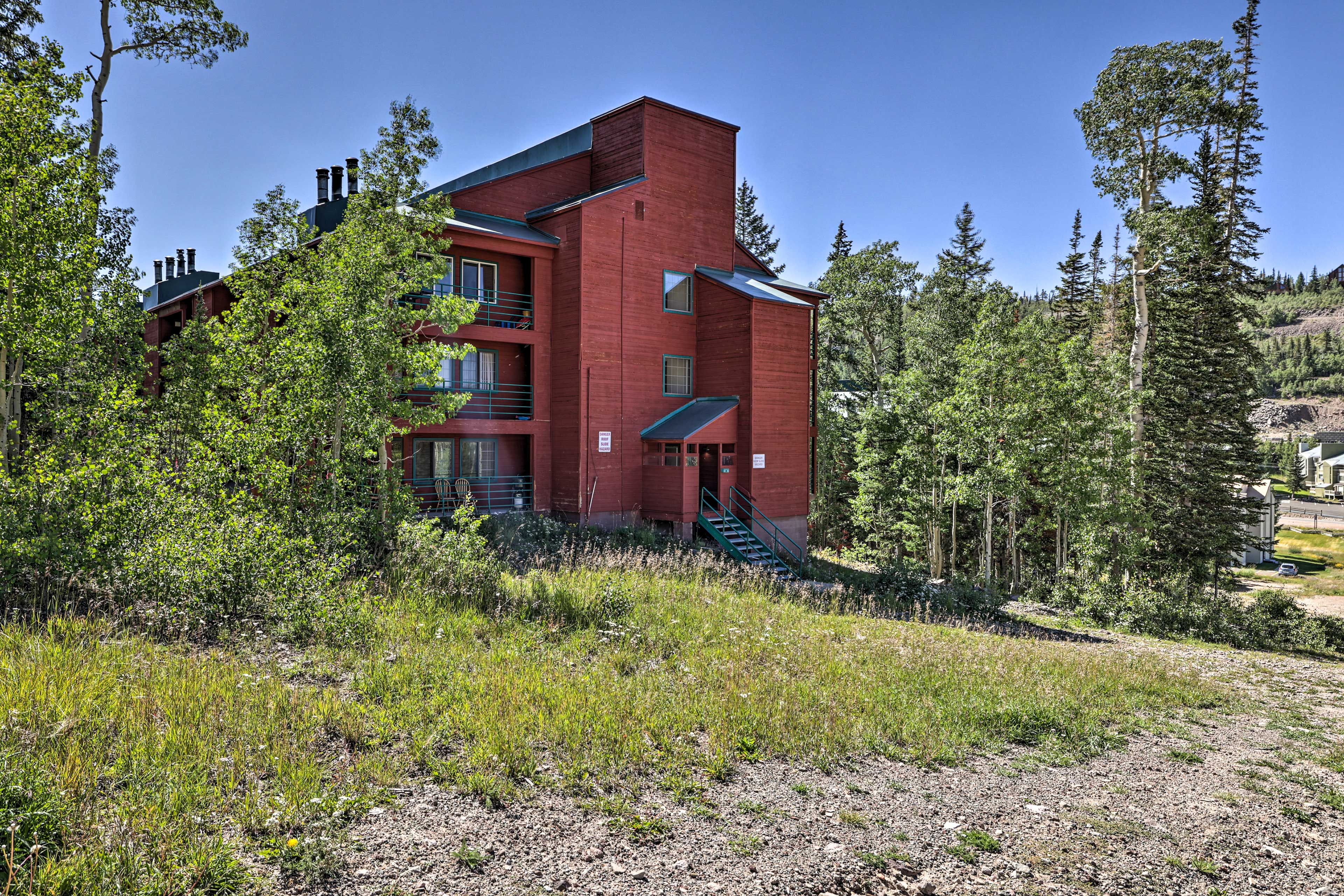 Home Exterior | Ski Slope Views