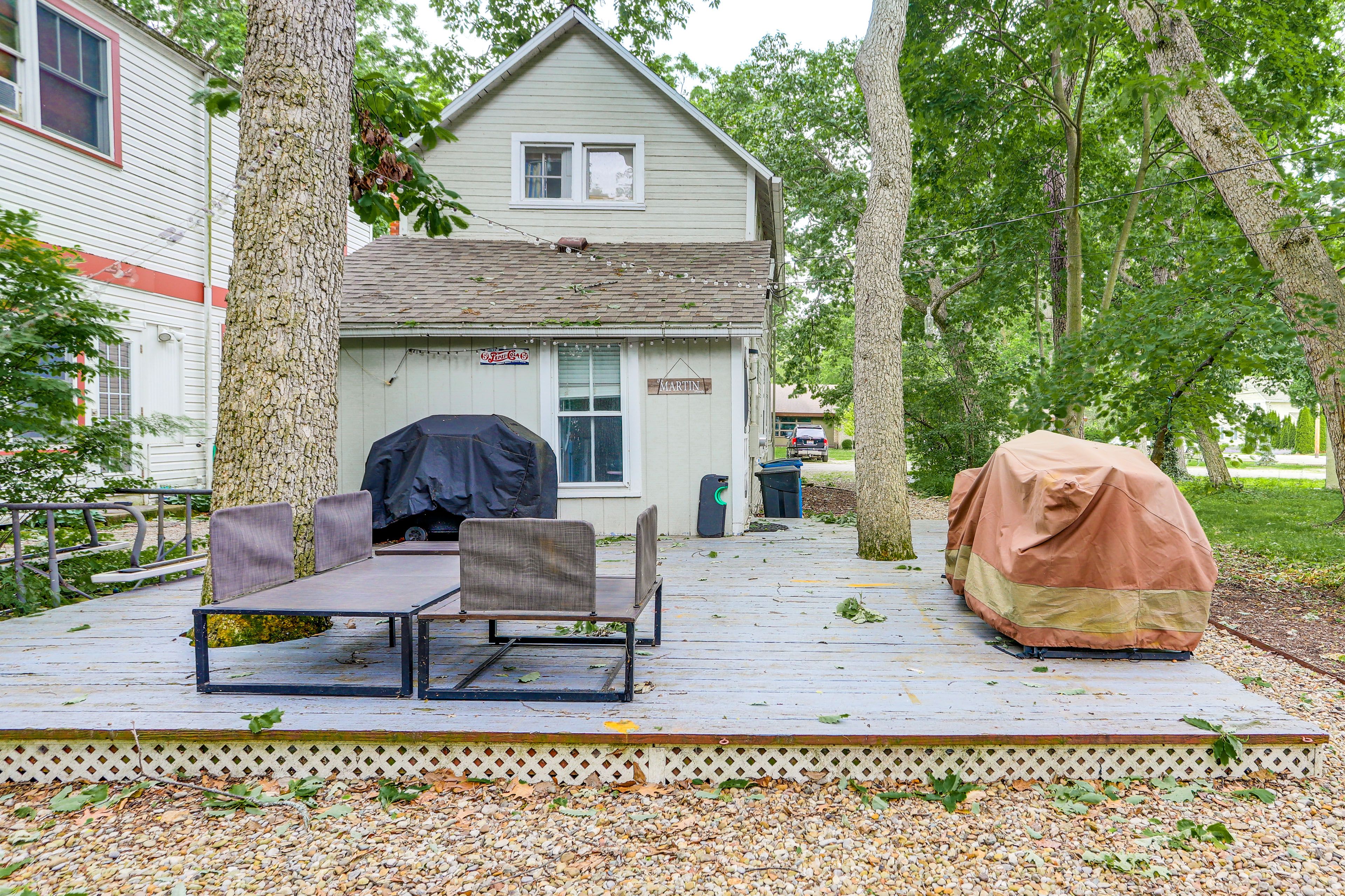 Patio | Gas Grill | Lounge Seating | String Lights