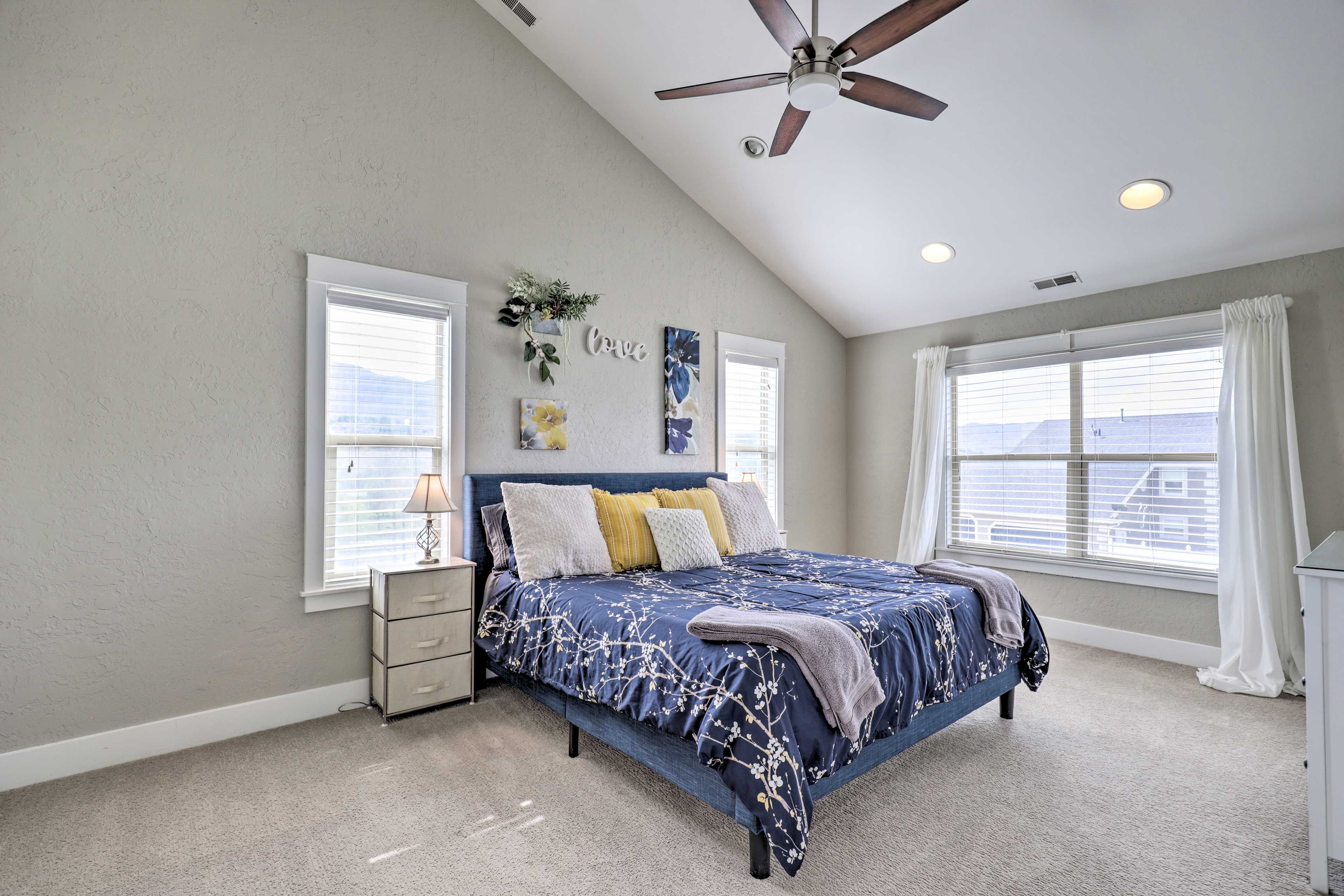 Bedroom 1 | King Bed | Linens Provided