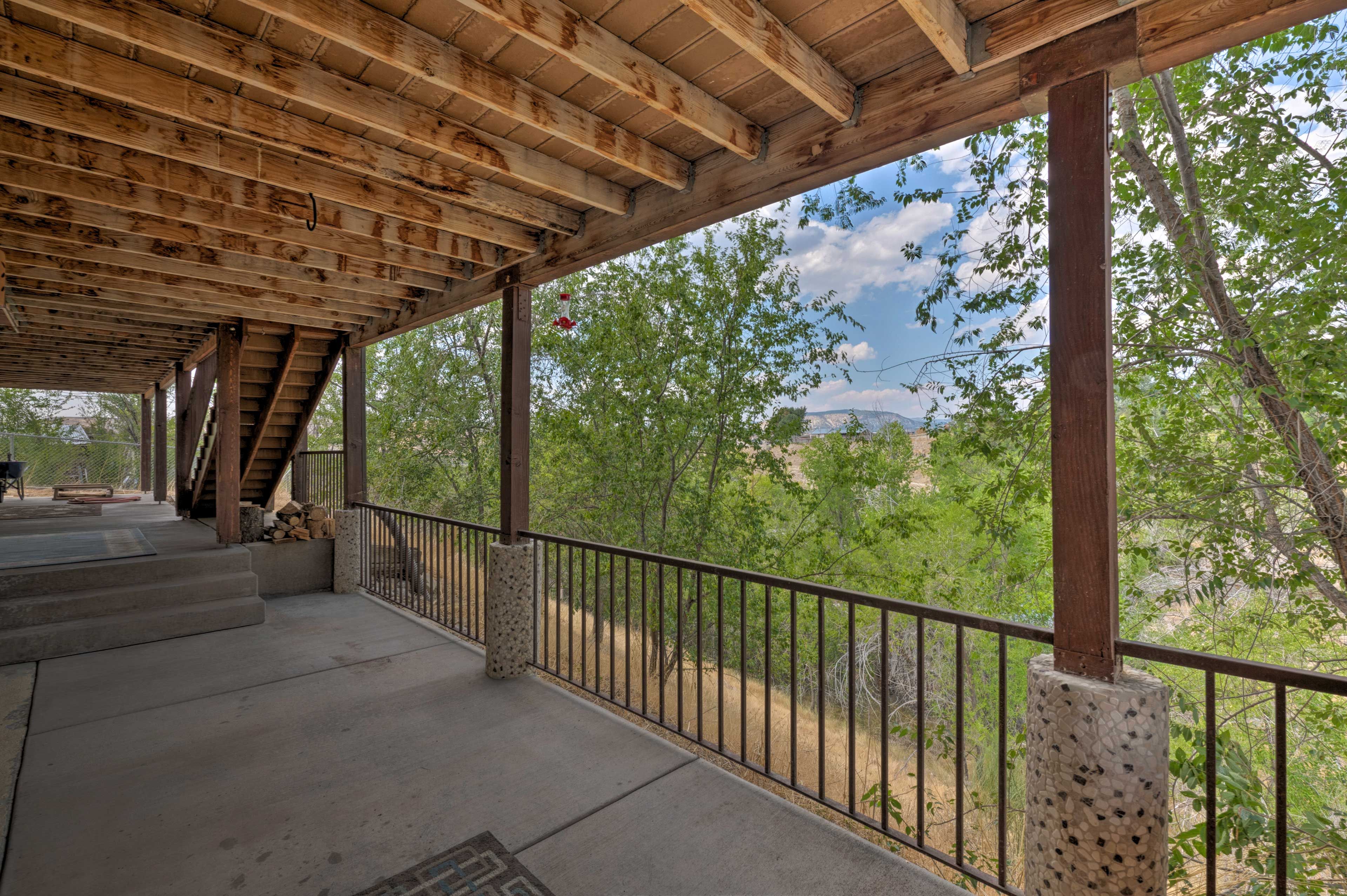 Exterior | Shared Deck