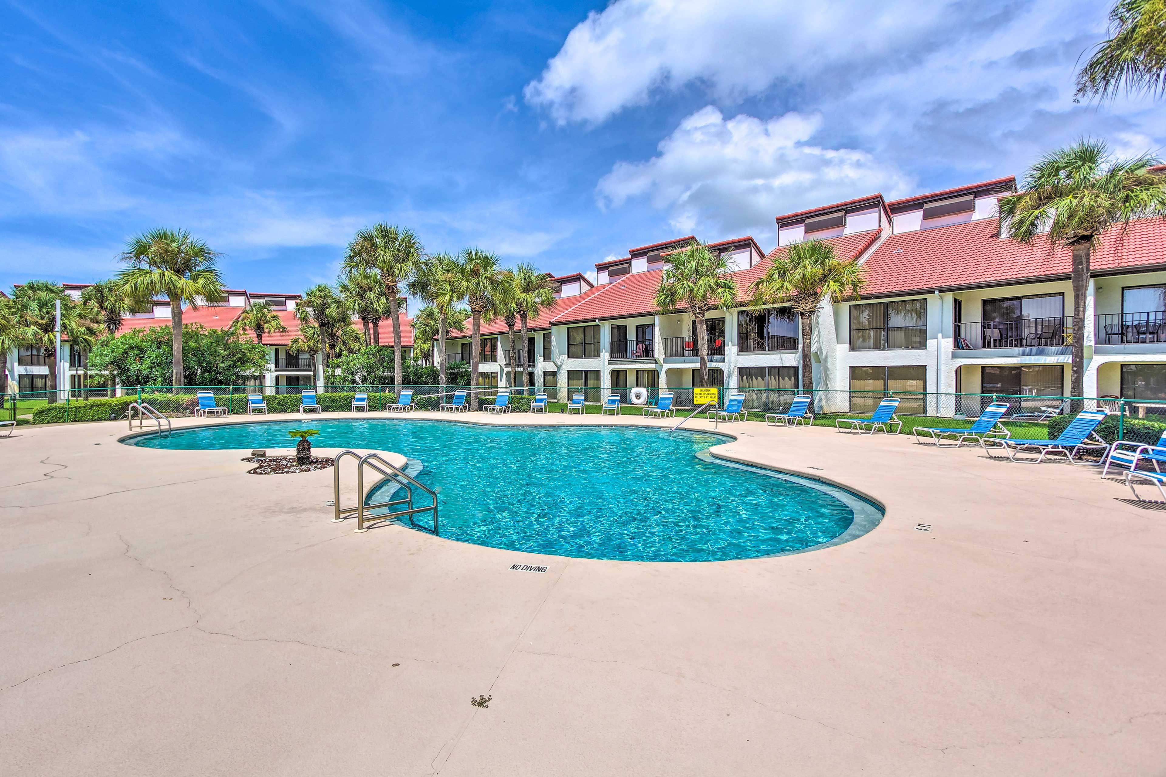 Community Outdoor Pools