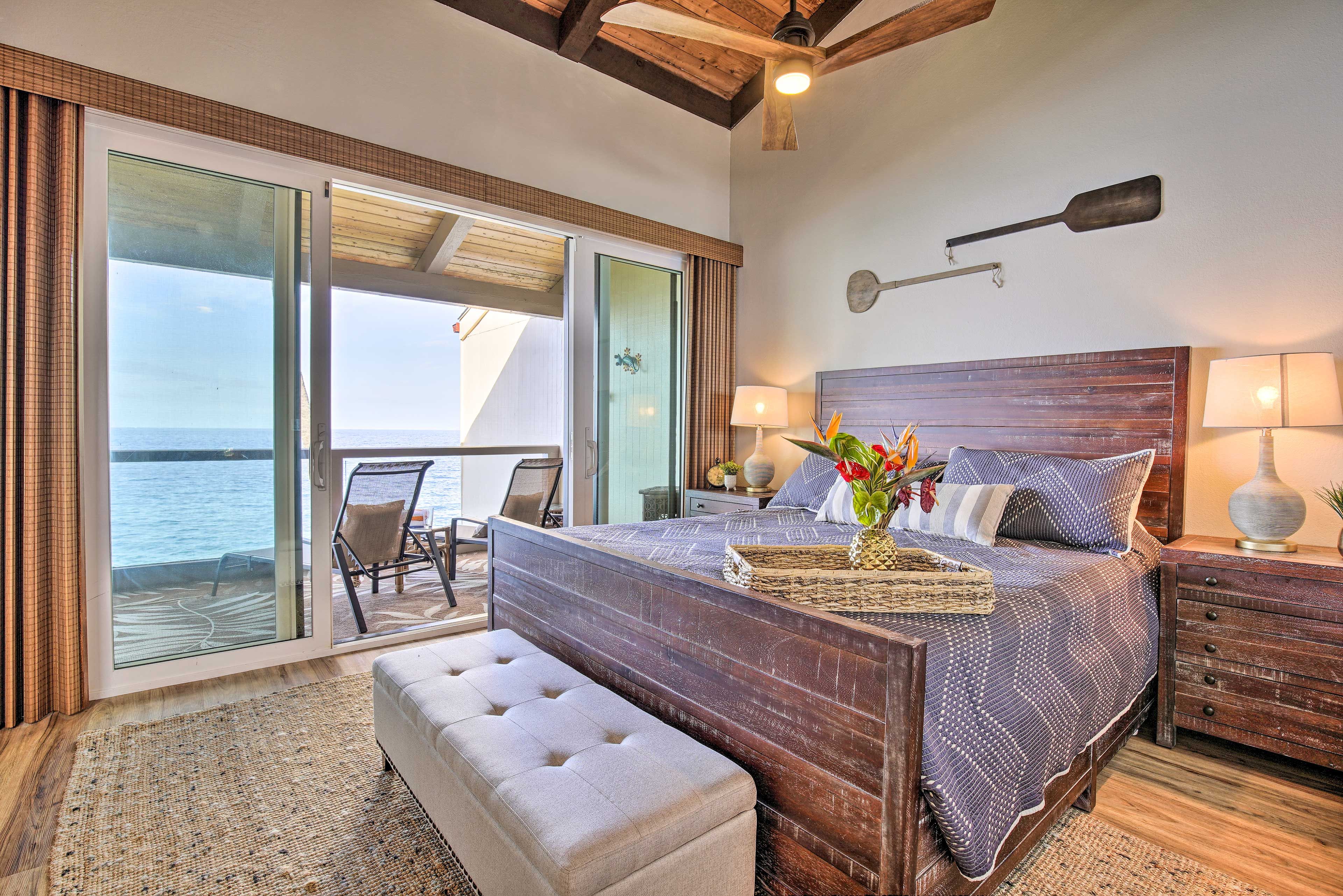 Bedroom 1 | King Bed