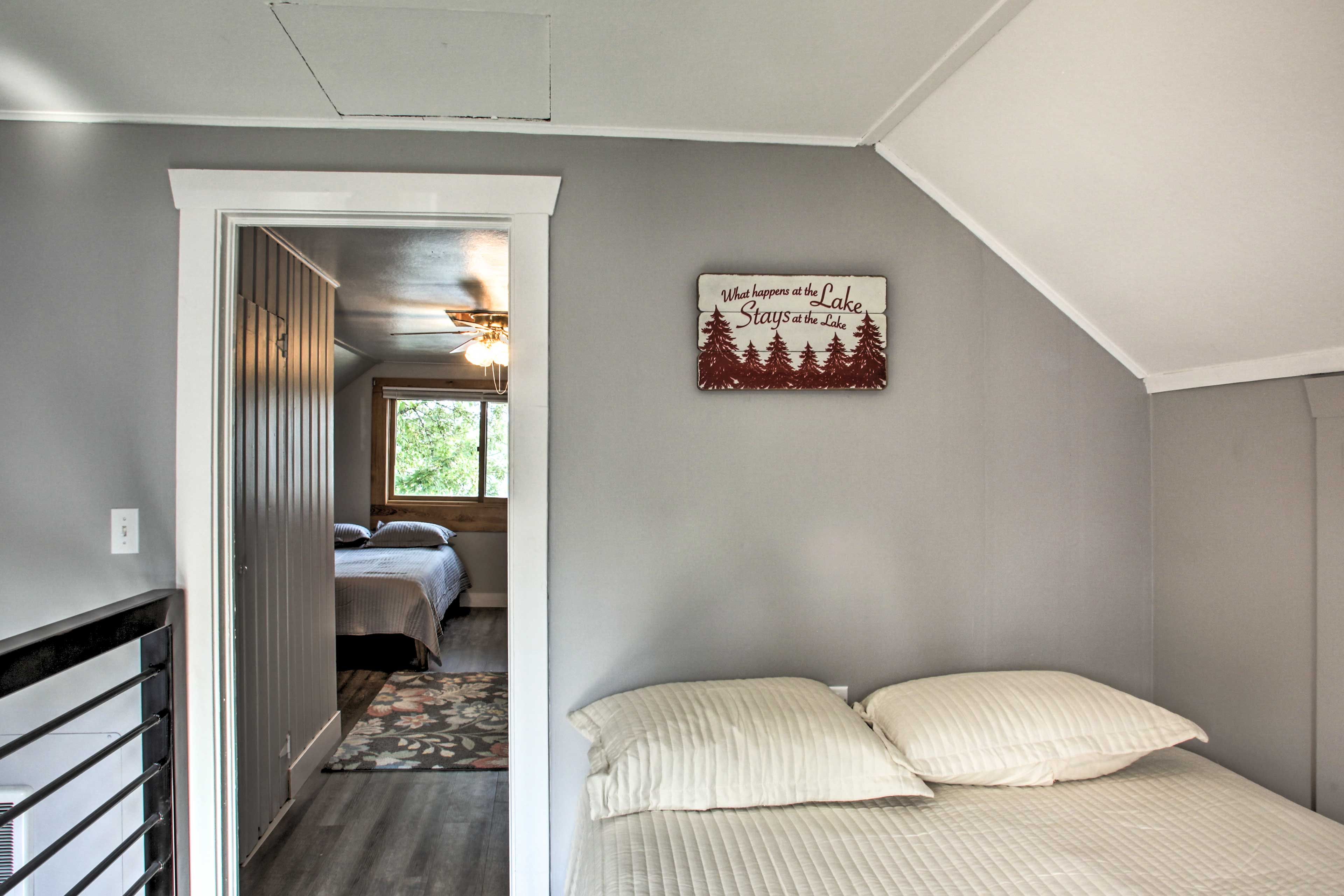 Bedroom 4 (Loft) | Queen Bed