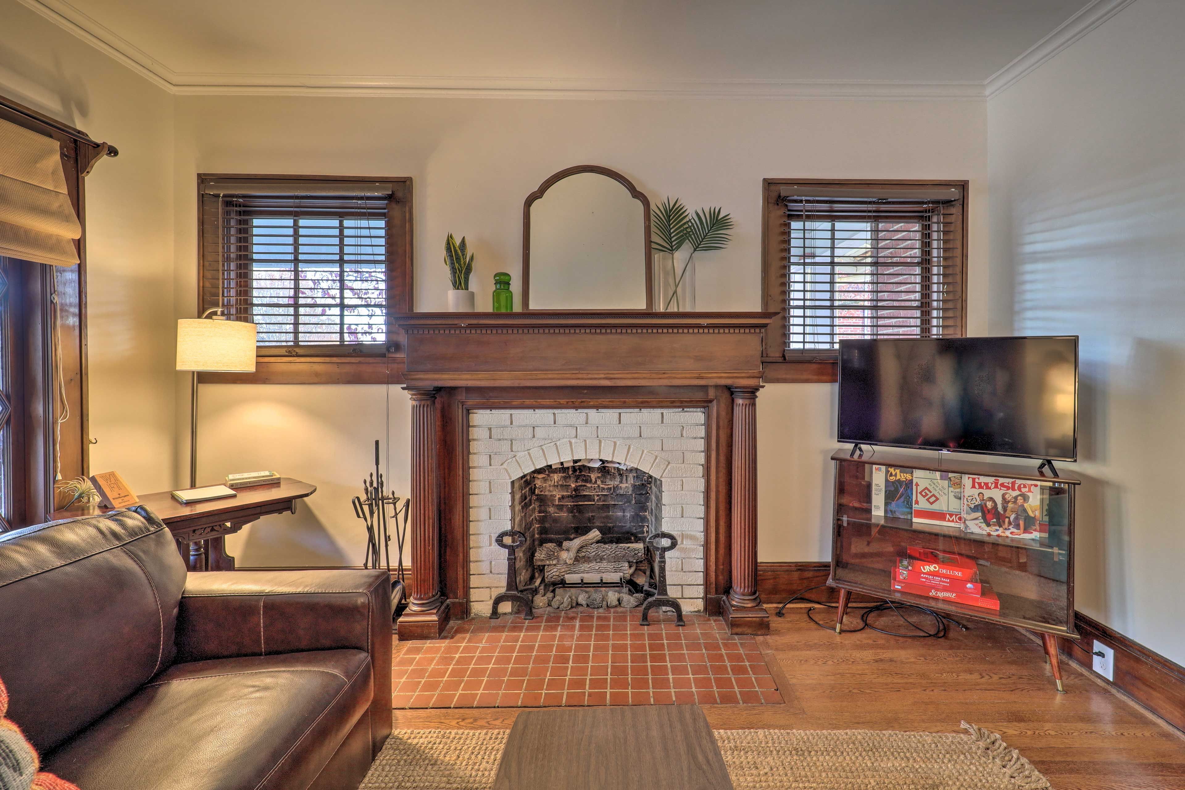 Living Room | Smart TV