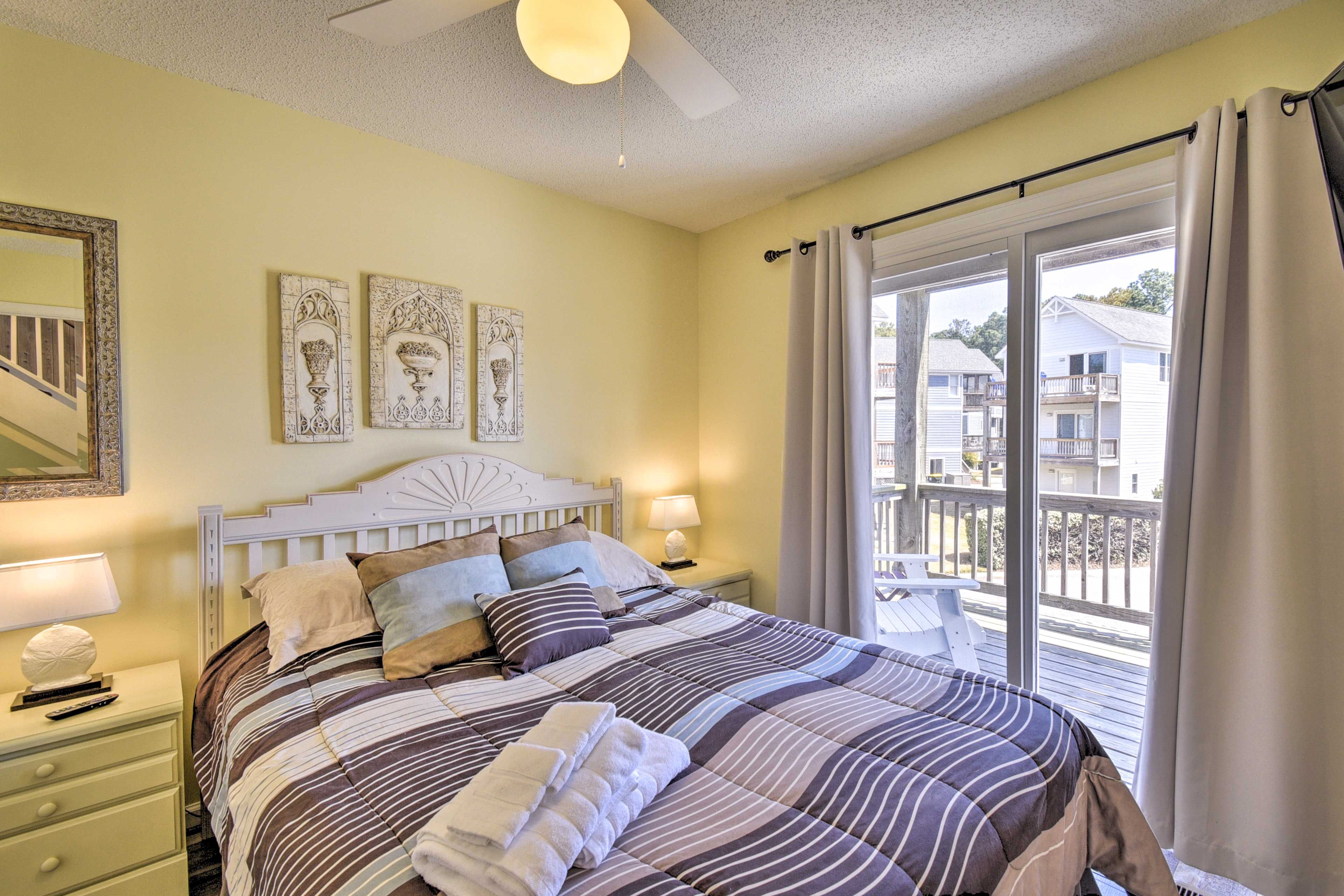 Bedroom 2 | Queen Bed