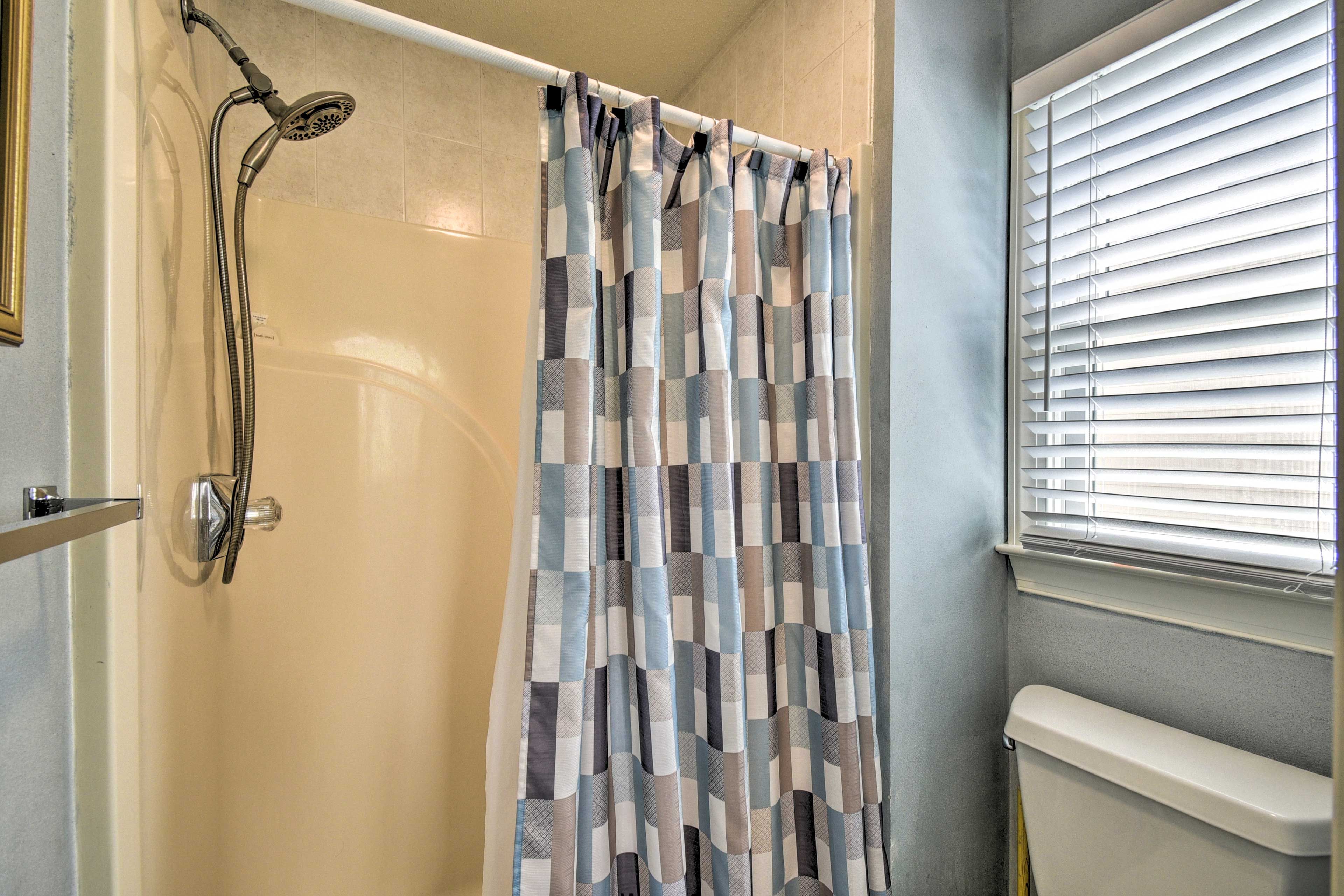 Full Bathroom