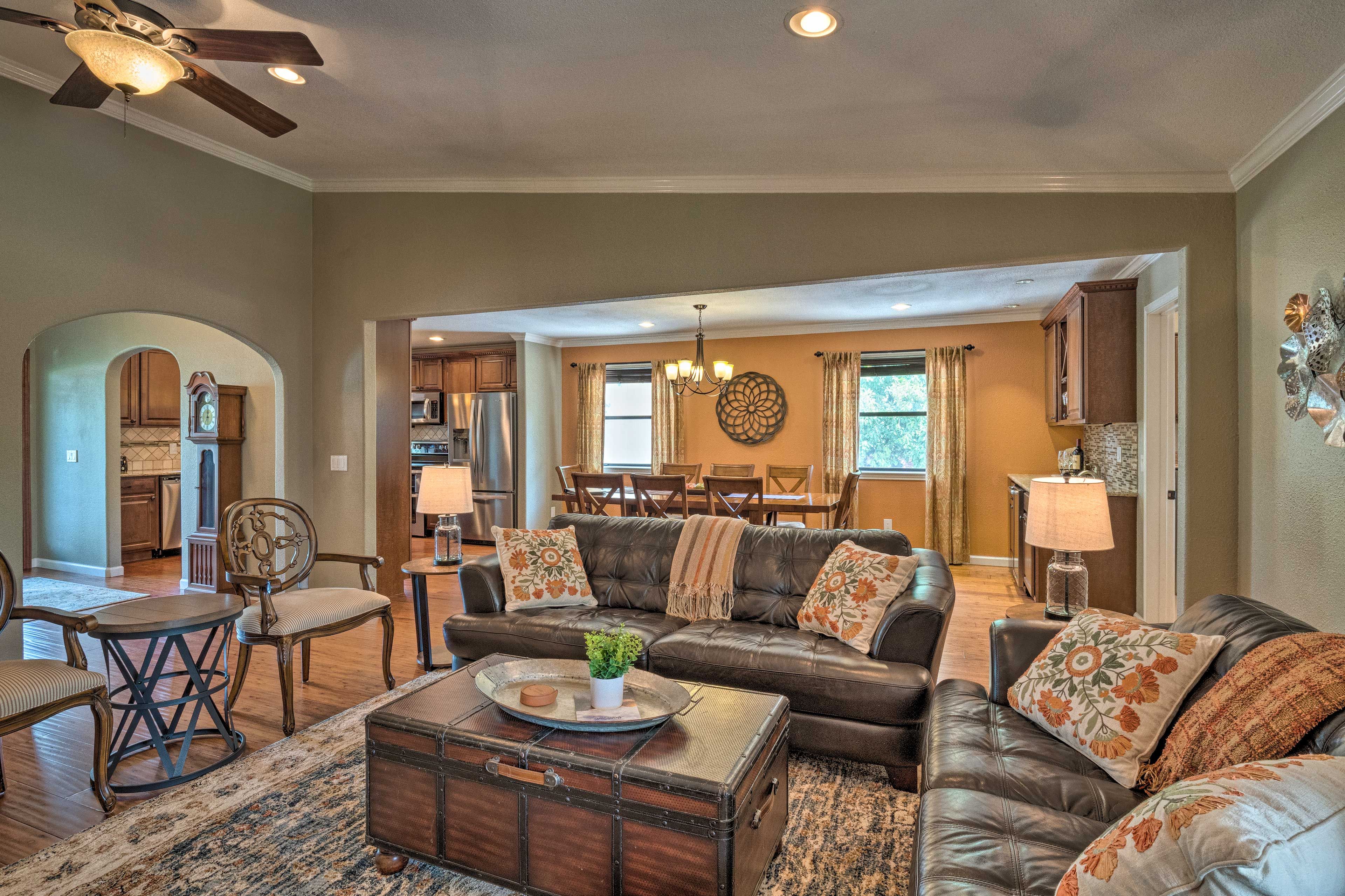 Living Room | Smart TV