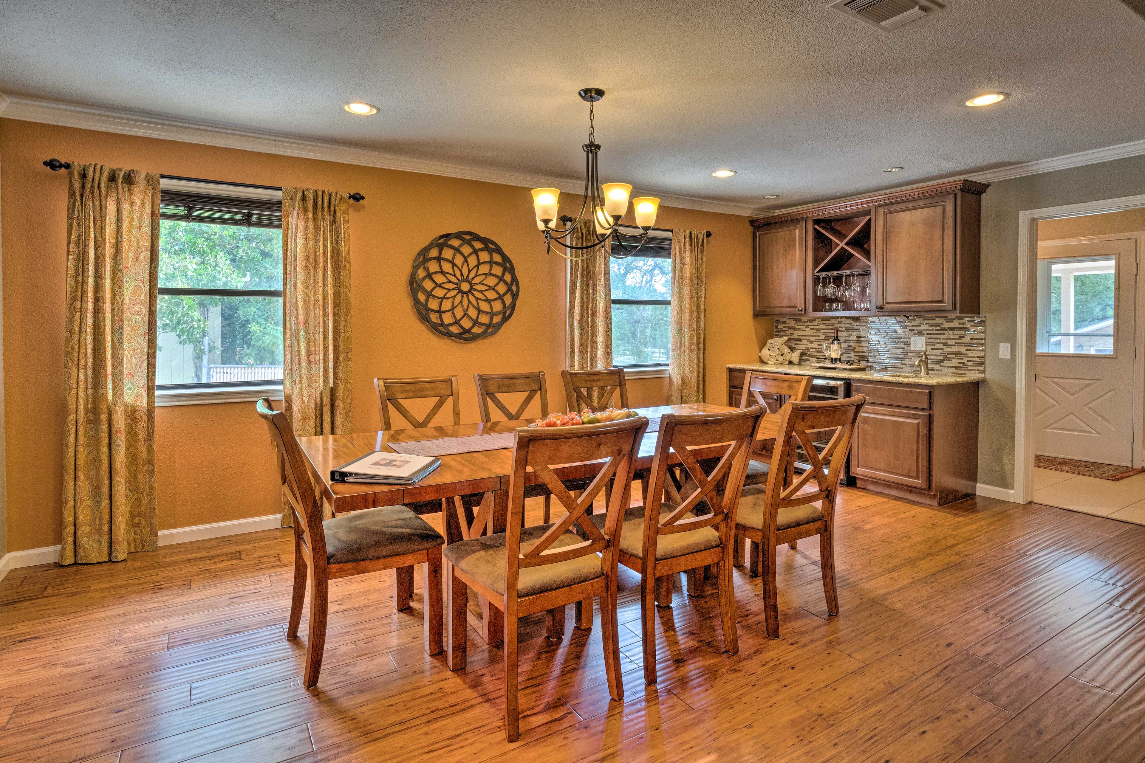 Dining Room | Dishware & Flatware