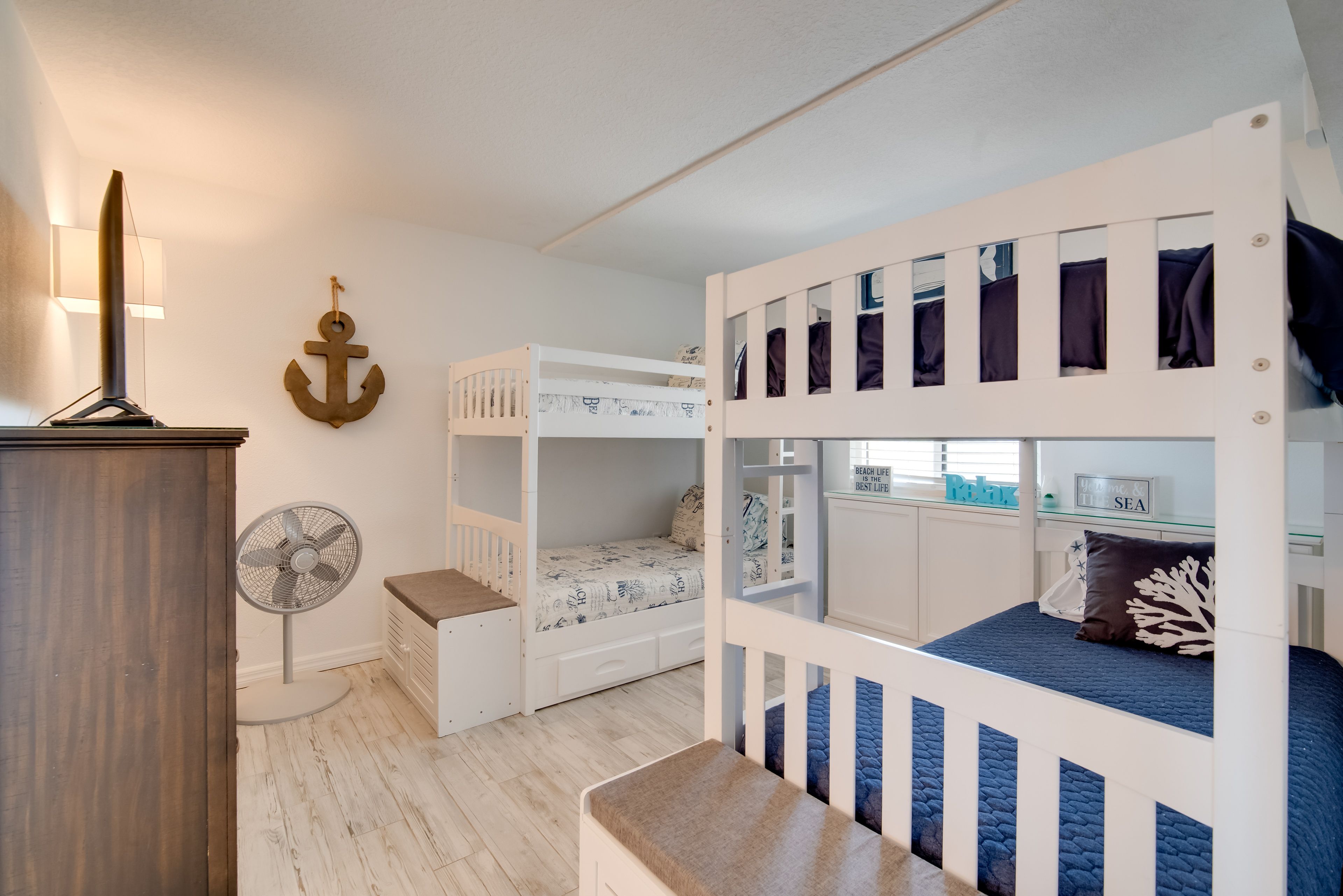 Bedroom 2 | 2 Twin Bunk Beds