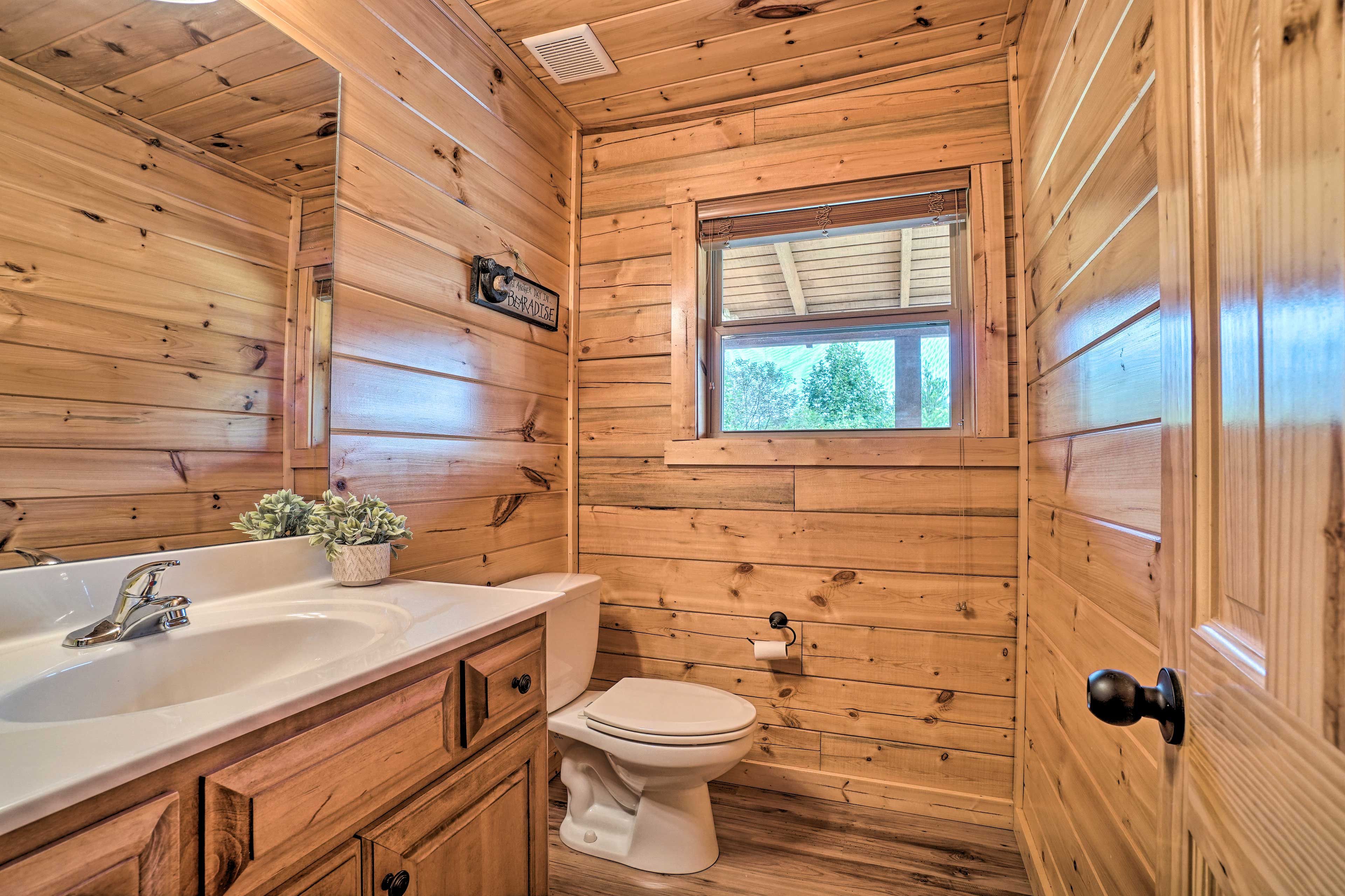 Half Bathroom | 1st Floor