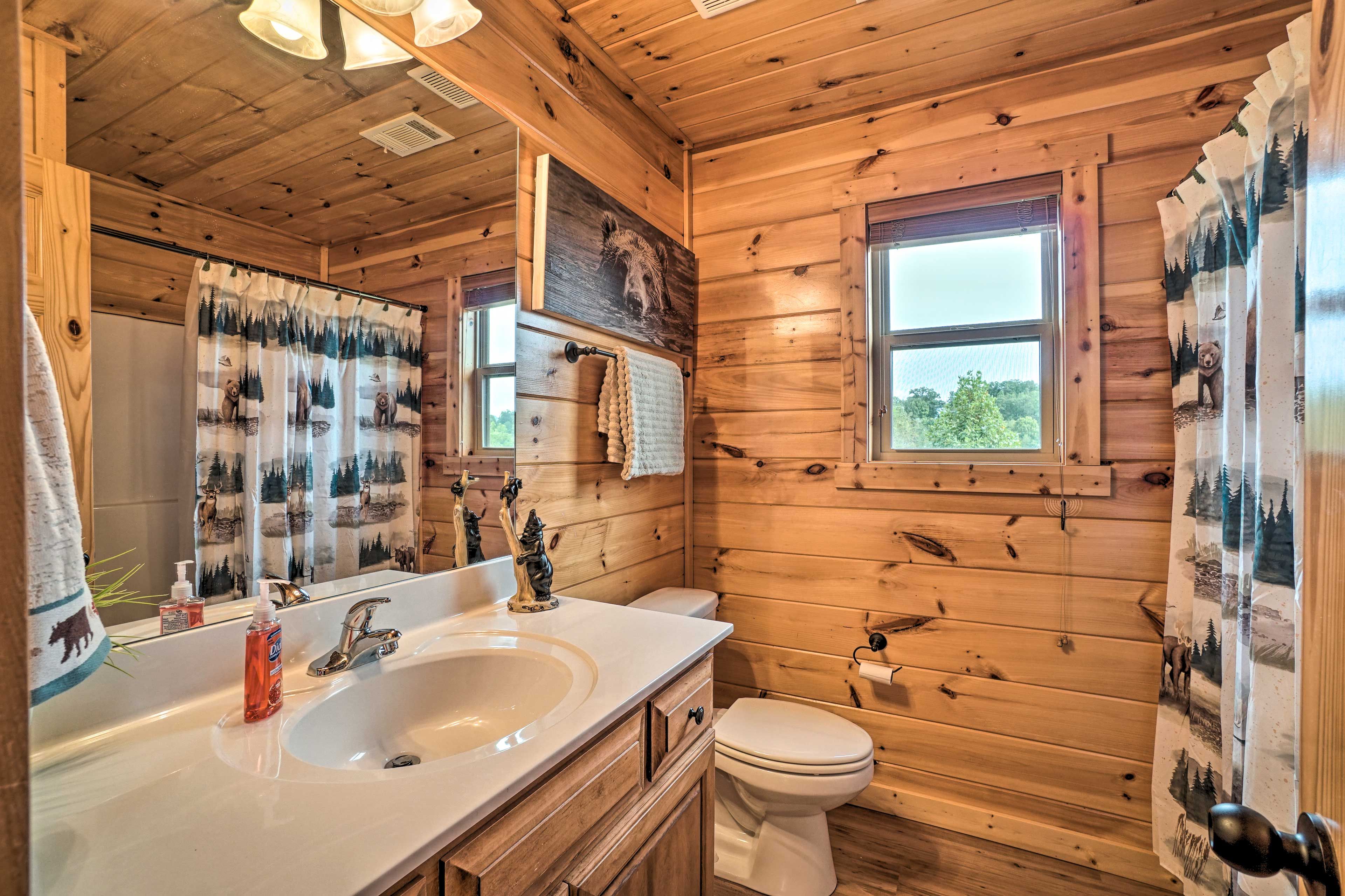Full Bathroom | 2nd Floor | Stairs Required