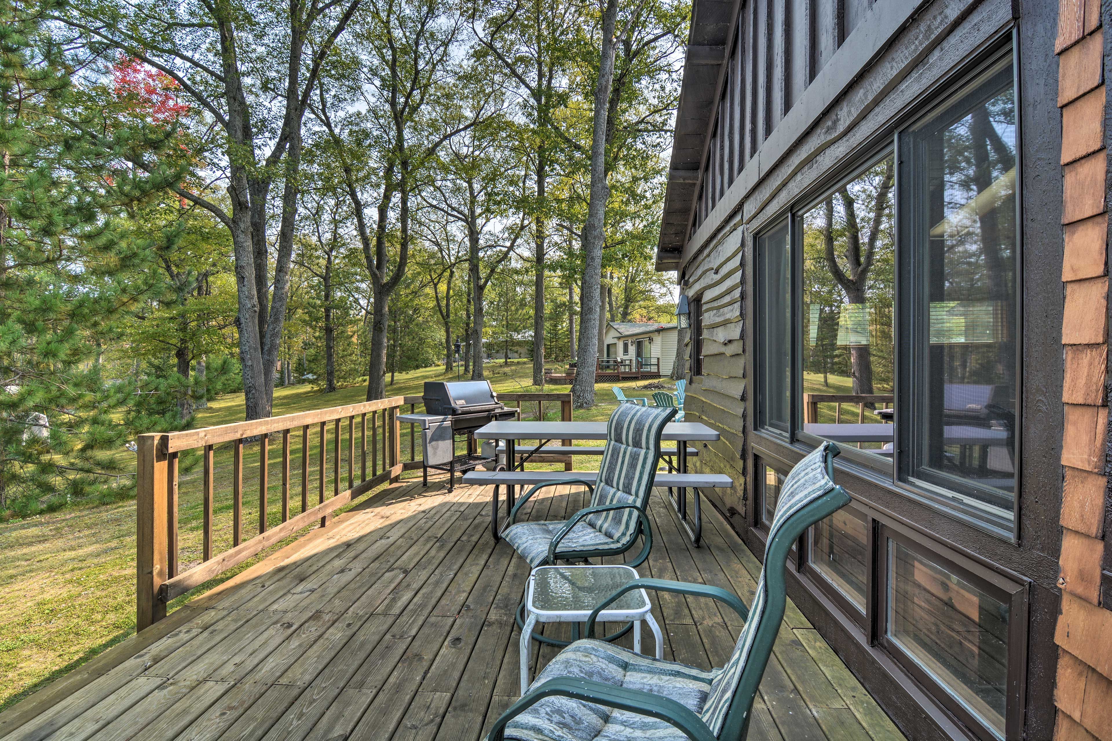 Private Exterior Space | Gas Grill