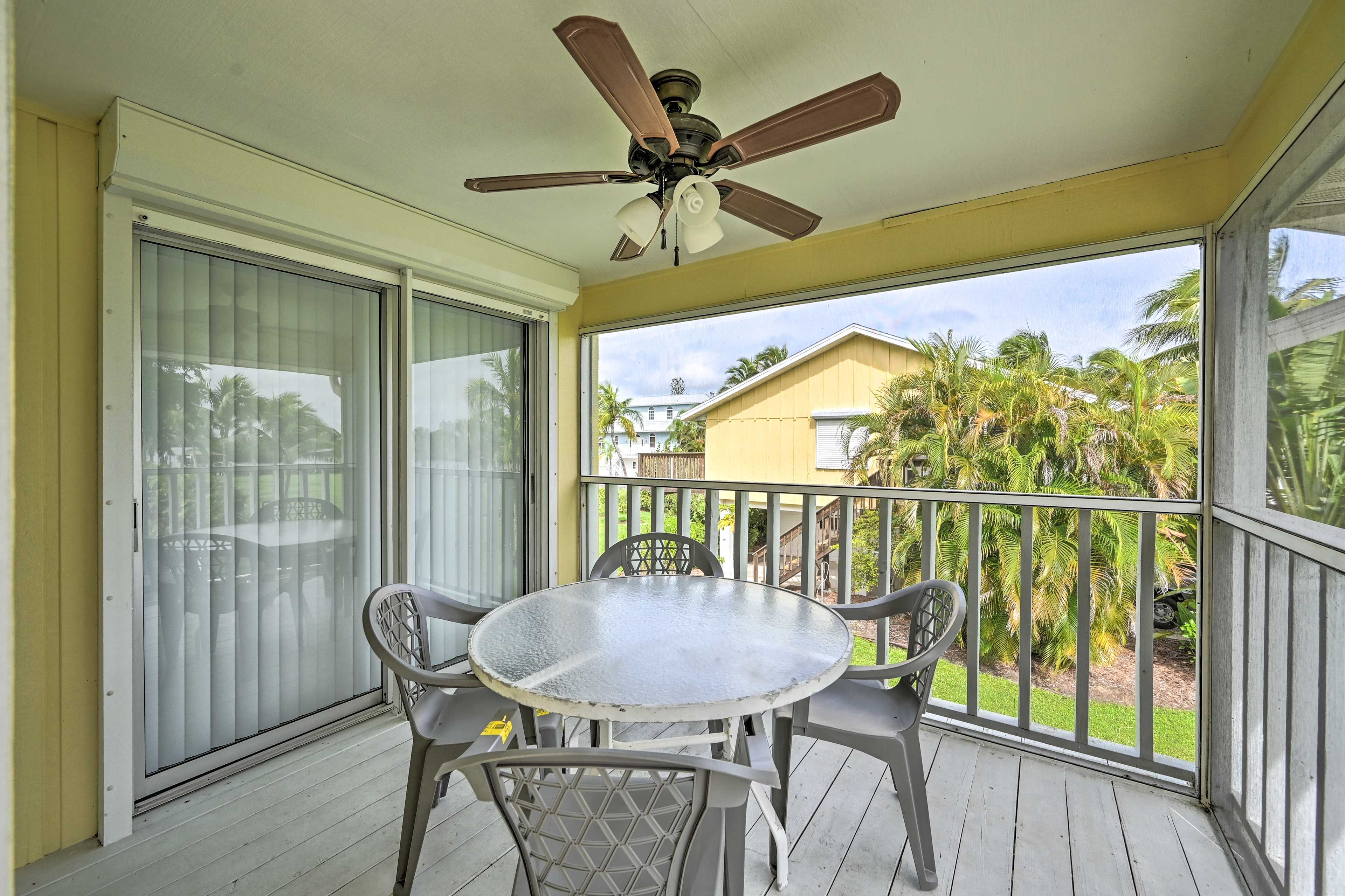 Private Screened-In Deck