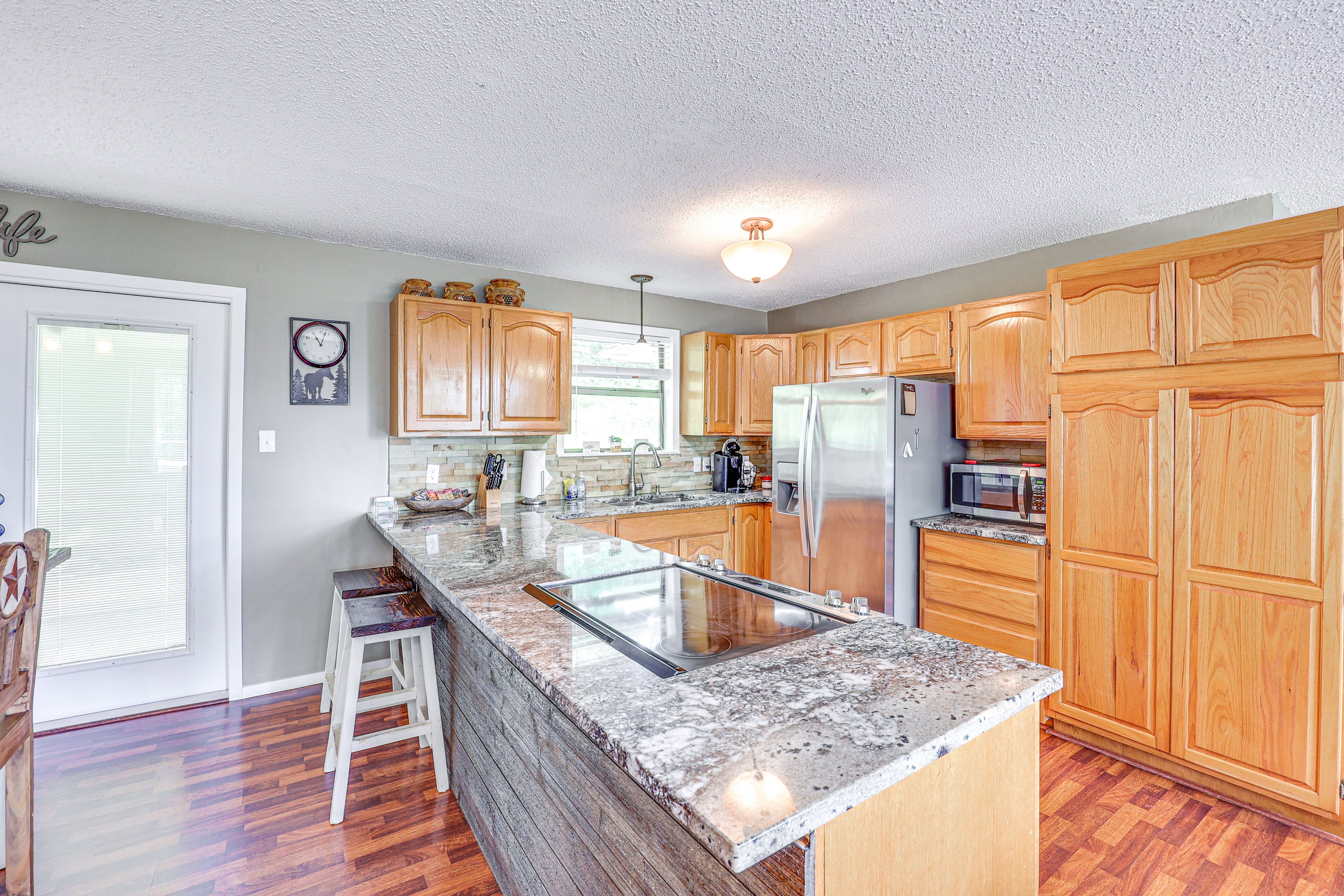 Kitchen | Dishware/Flatware | Toaster