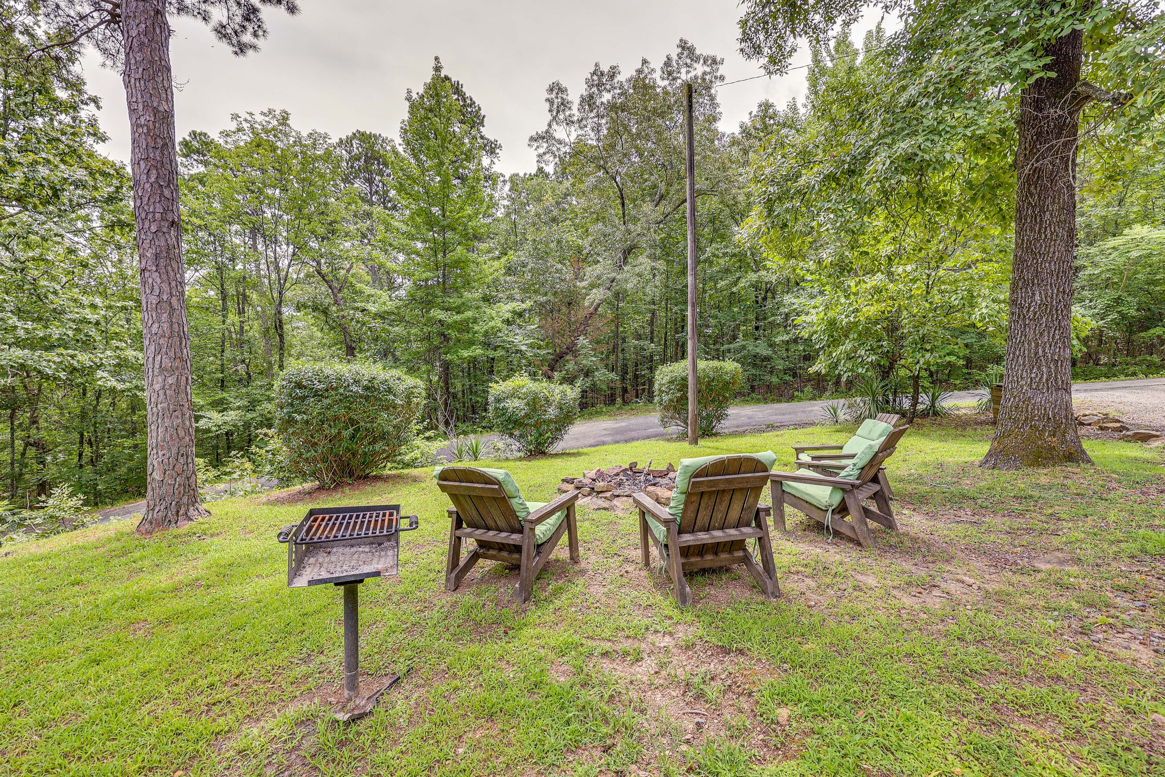 Private Yard | Fire Pit