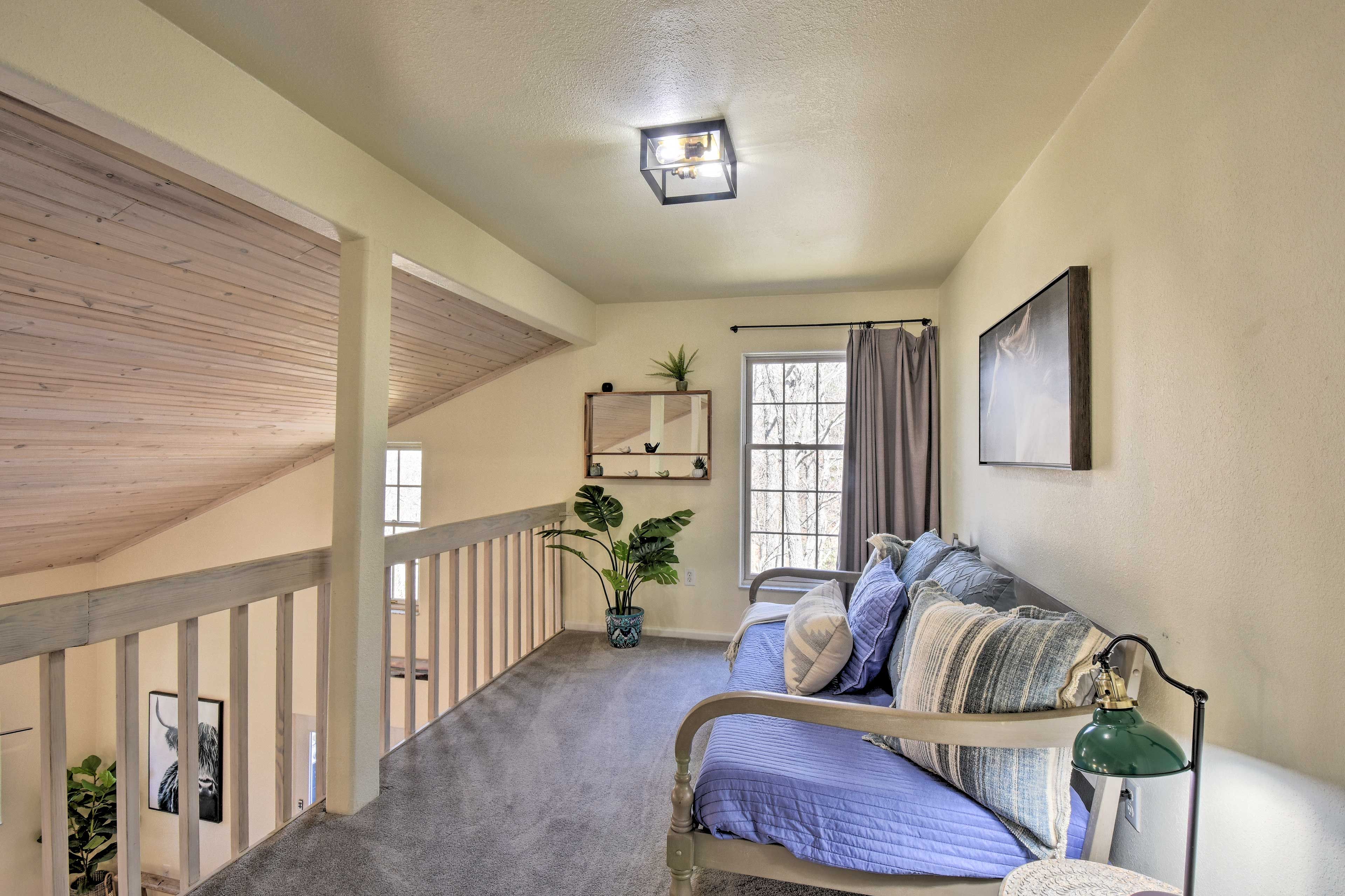 Loft | Twin Daybed