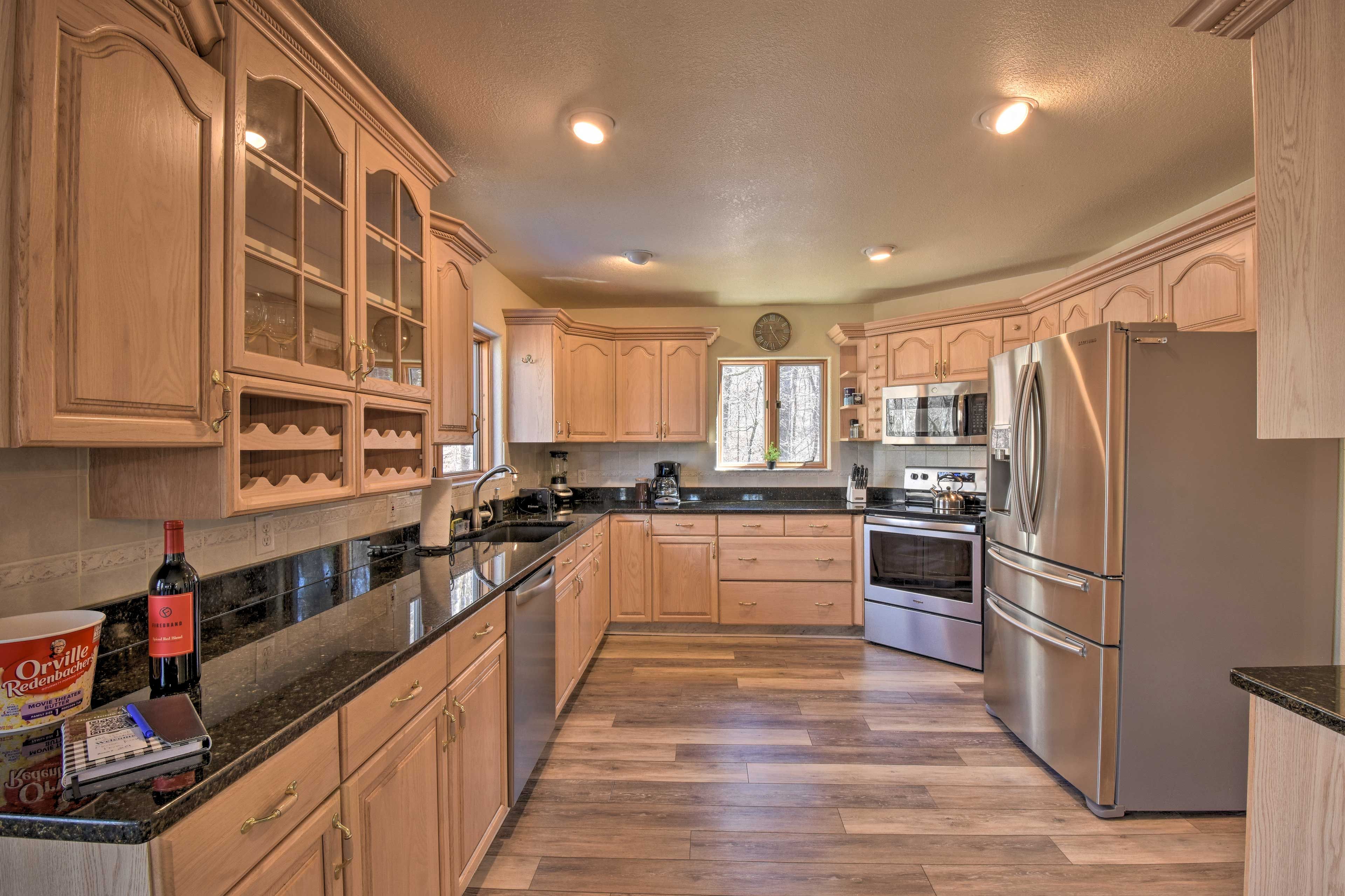 Kitchen | Fully Equipped