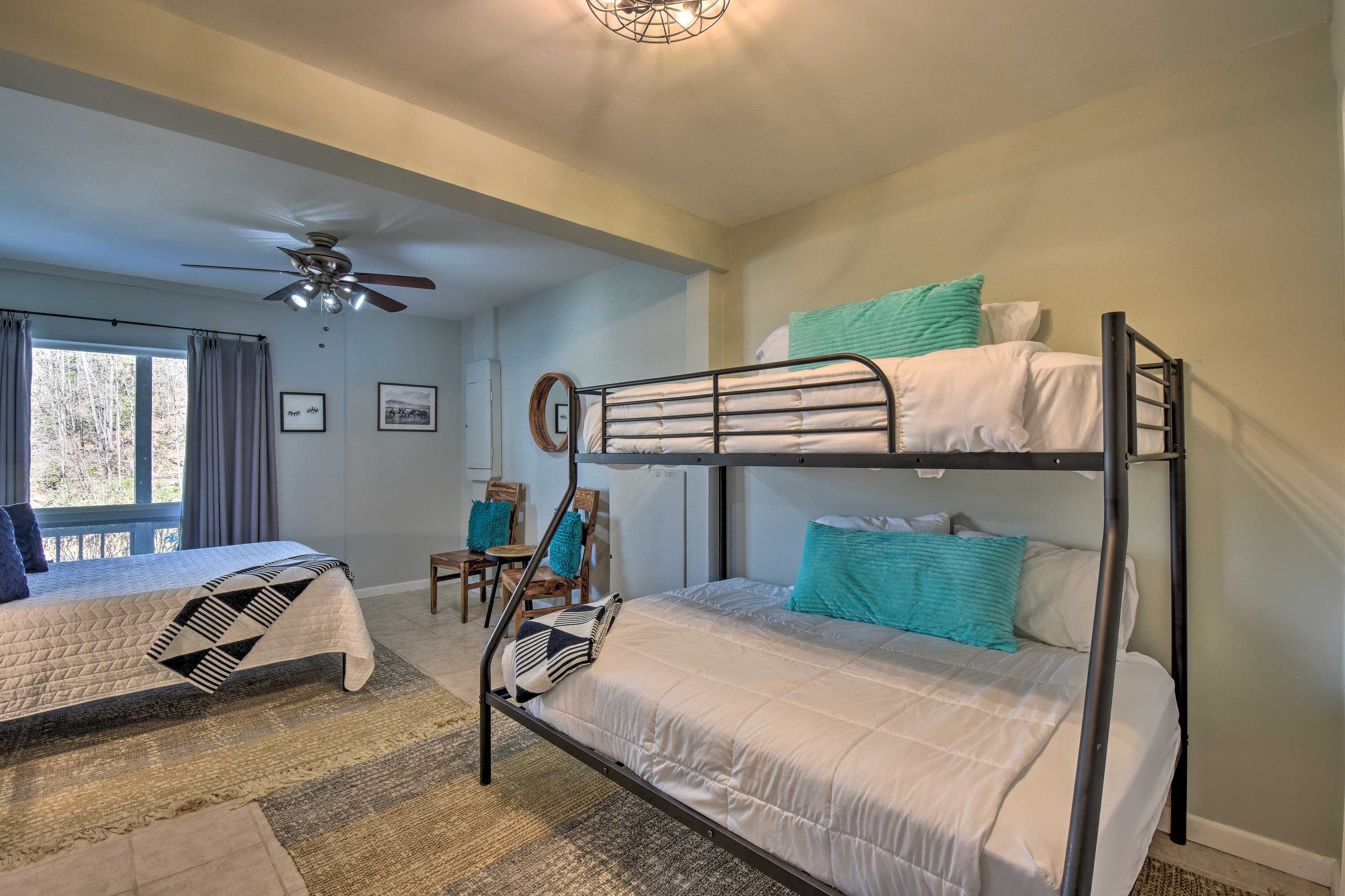 Bedroom 3 | Full Bed | Twin/Full Bunk Bed