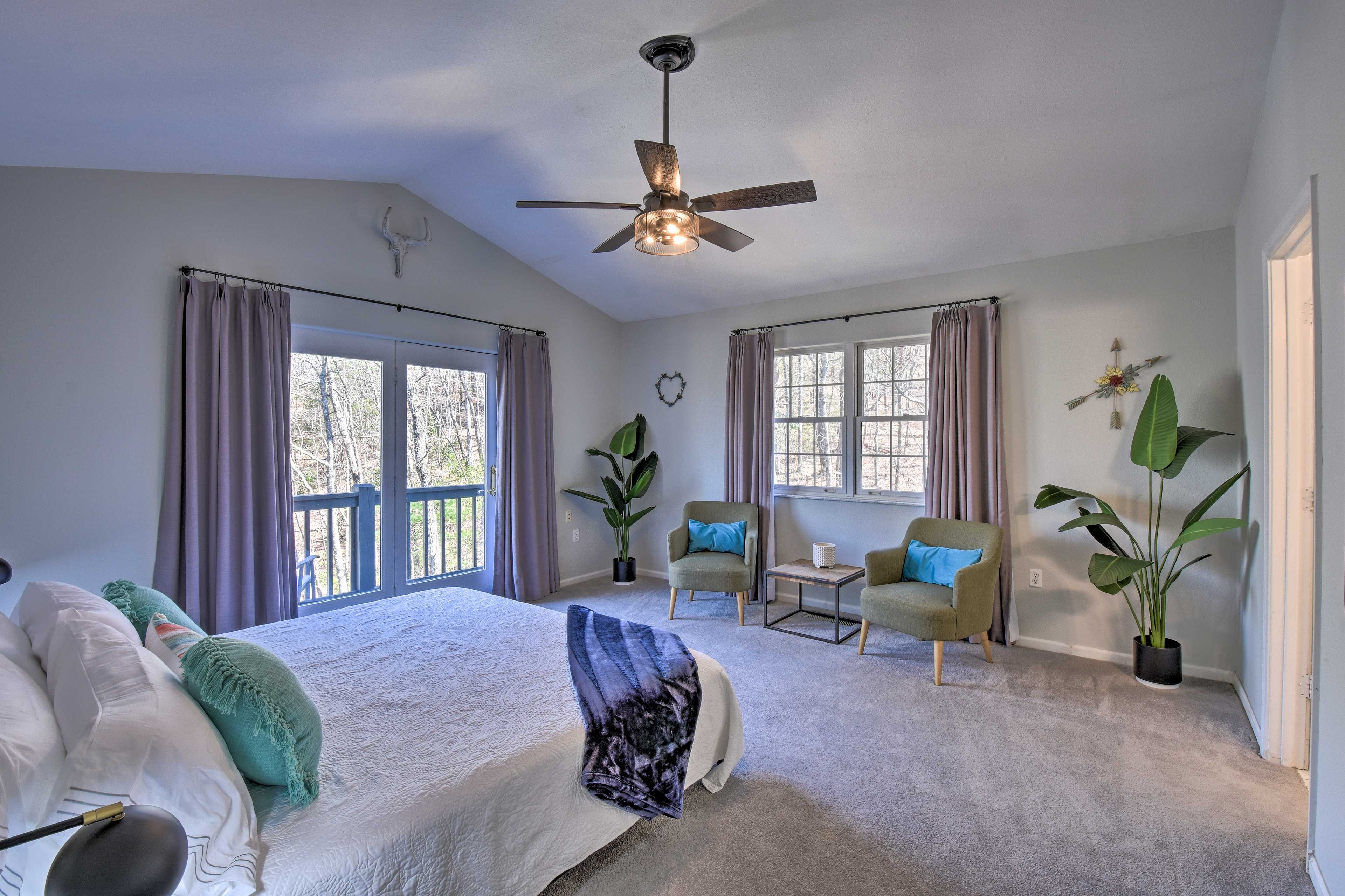 Bedroom 2 | King Bed