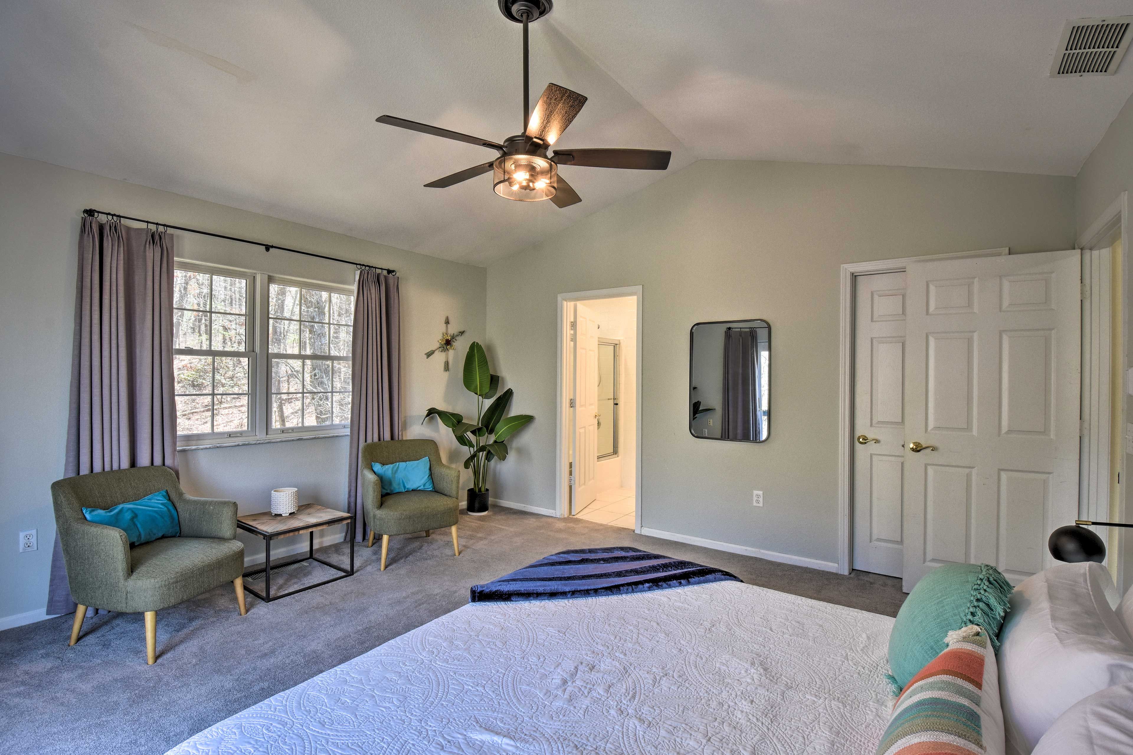 Bedroom 2 | Private Balcony