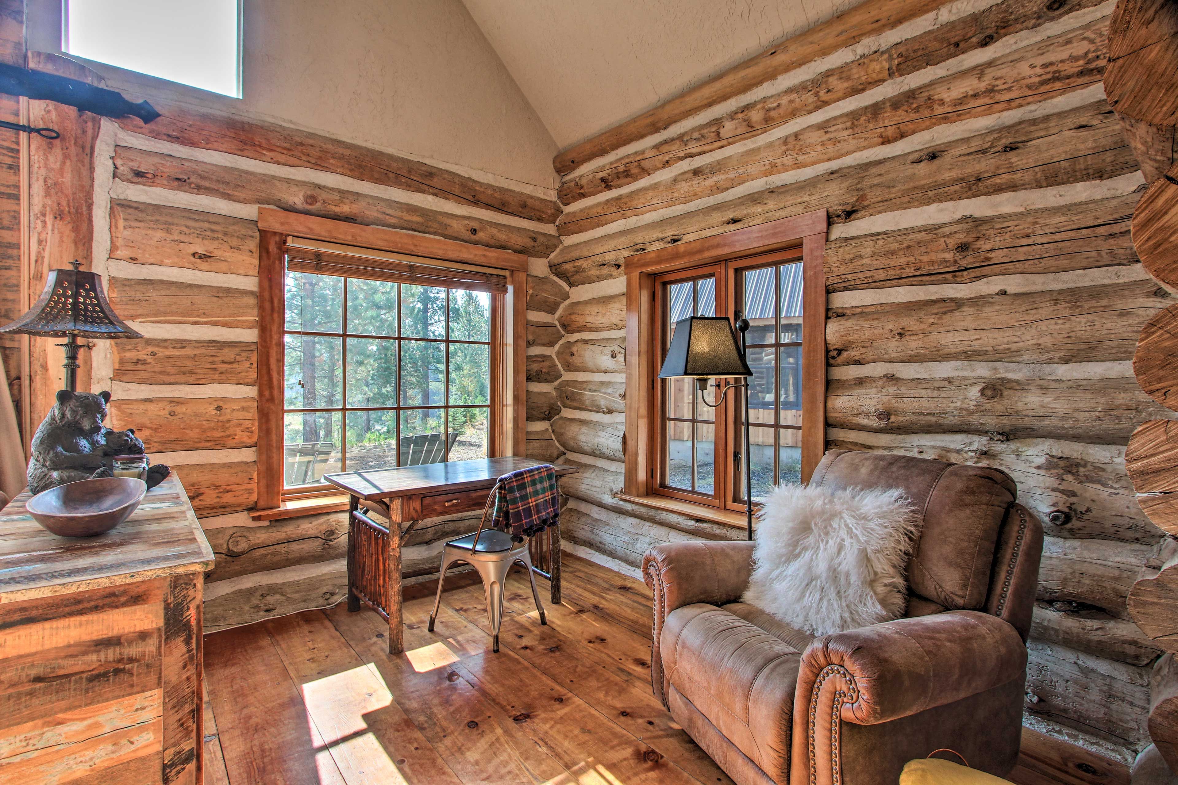 Living Room | Hardwood Floors