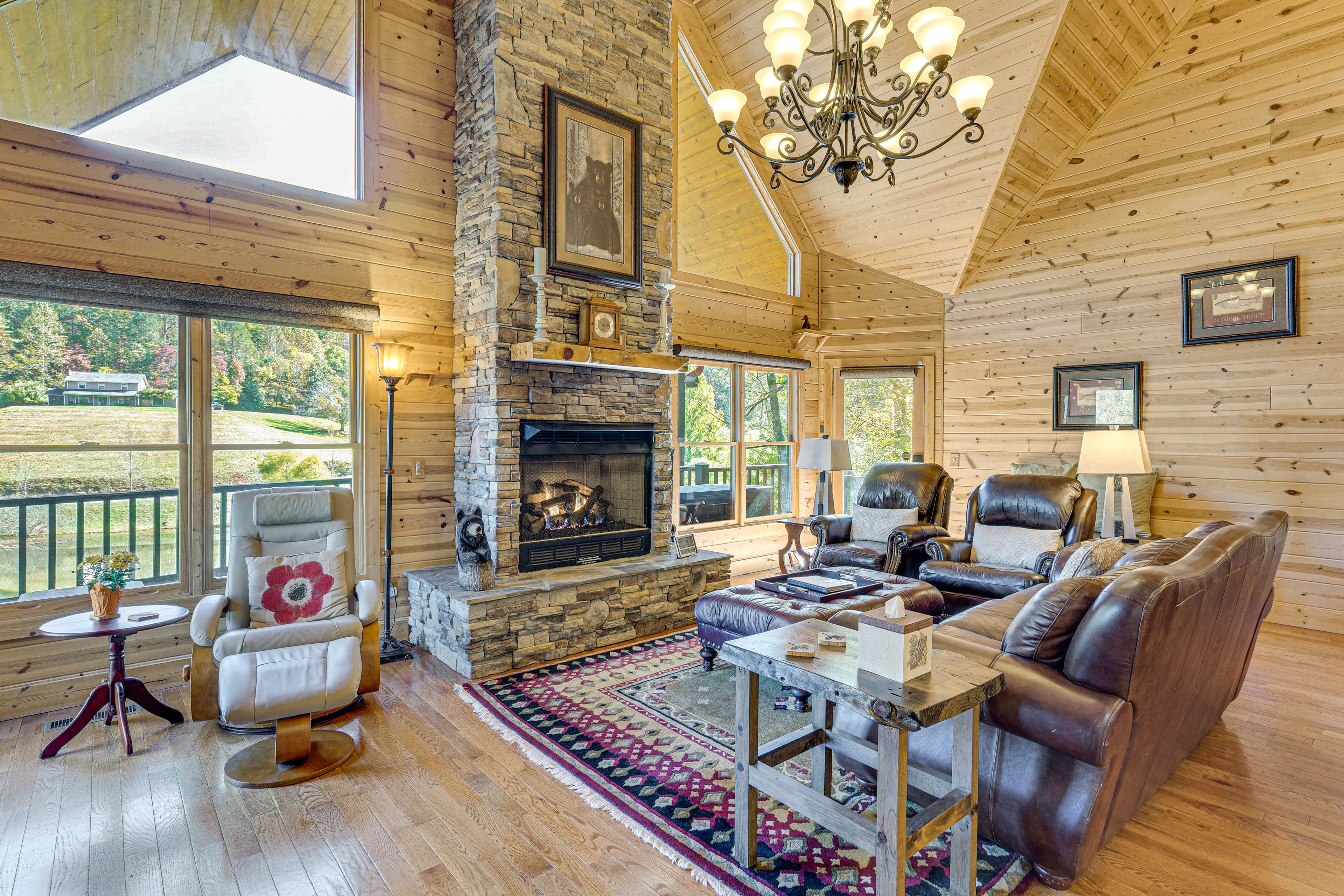Hayesville Vacation Rental | 2BR | 3BA | 2,900 Sq Ft | Access by Stairs Only