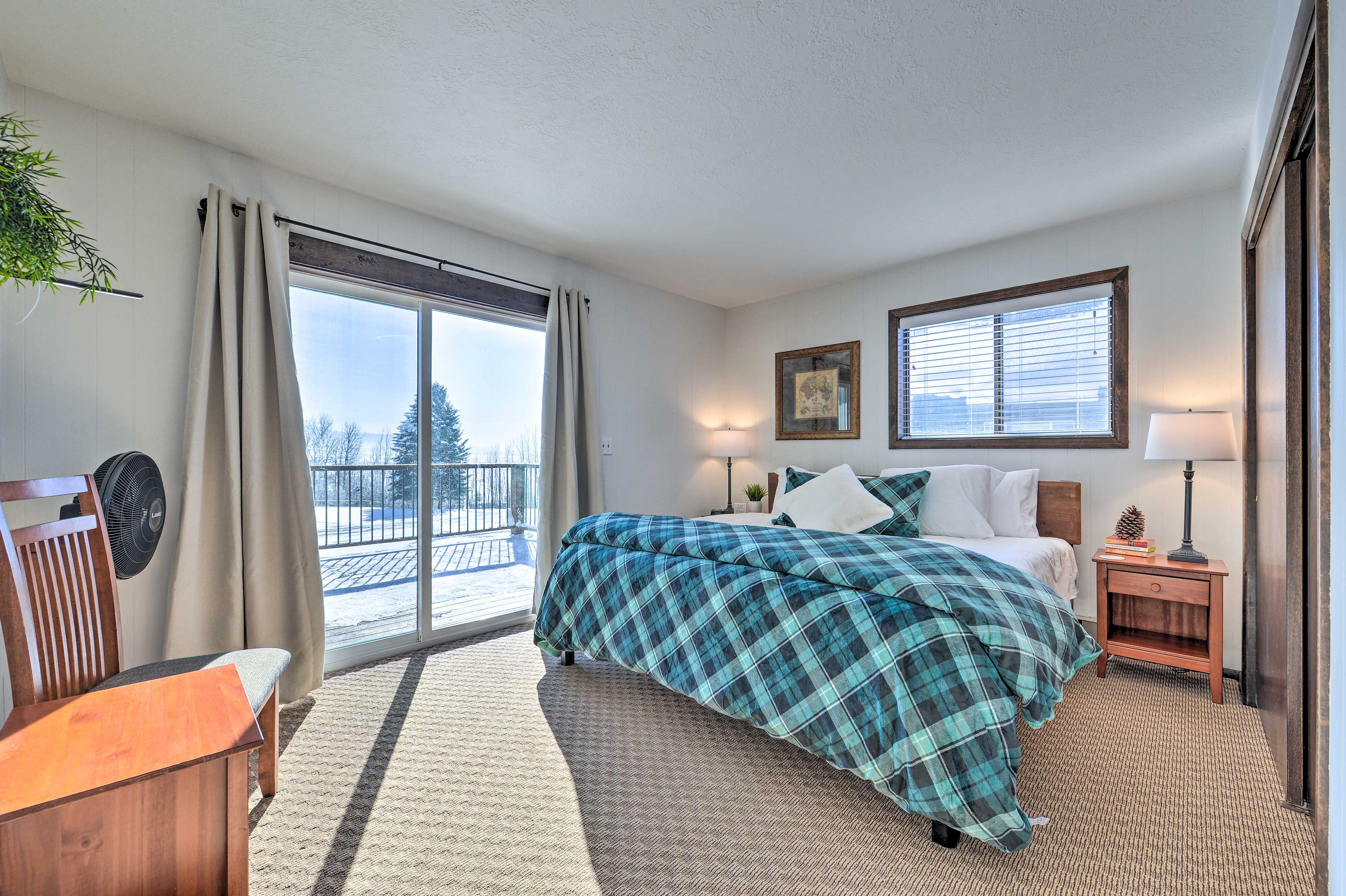 Bedroom 3 | King Bed