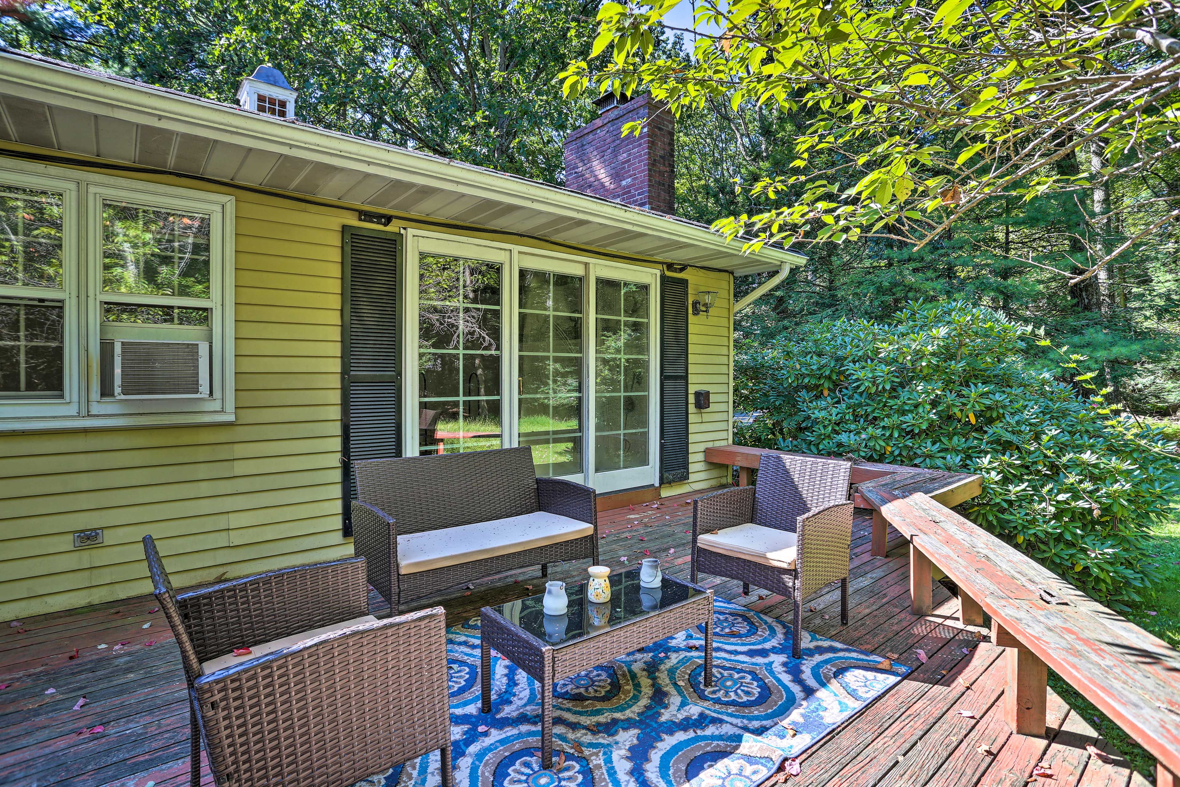 Furnished Deck