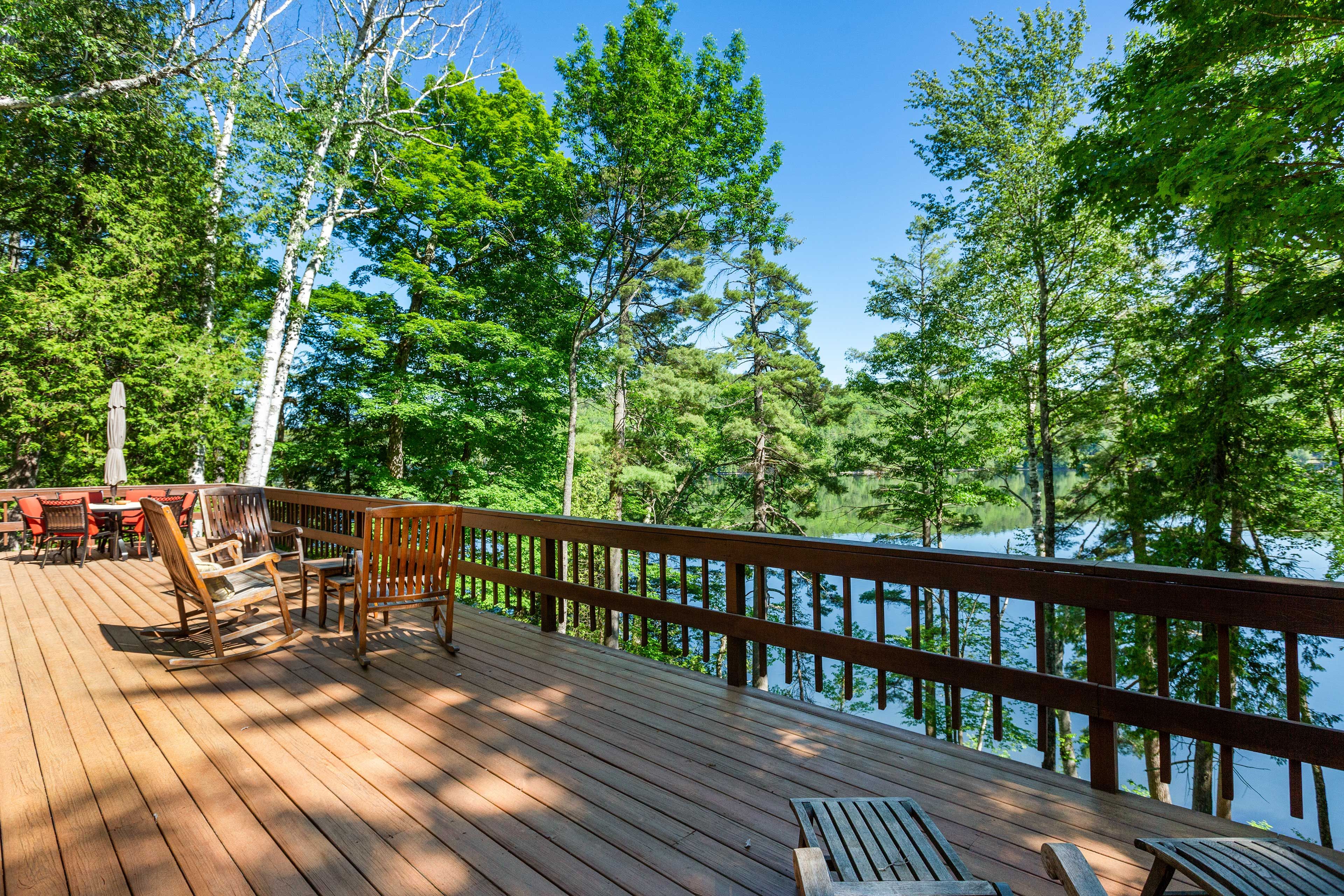 Private Deck