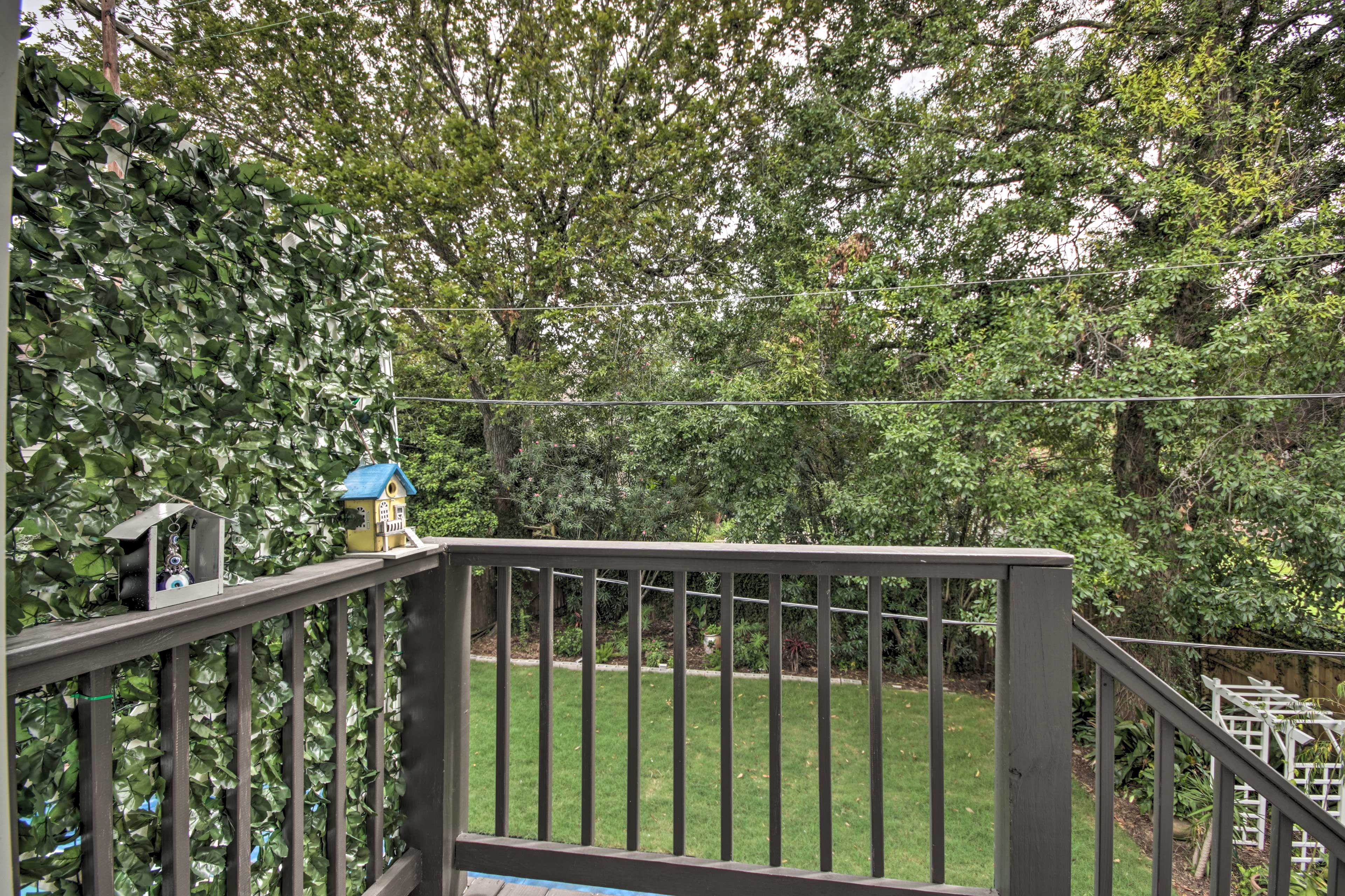 Home Exterior | Large Yard