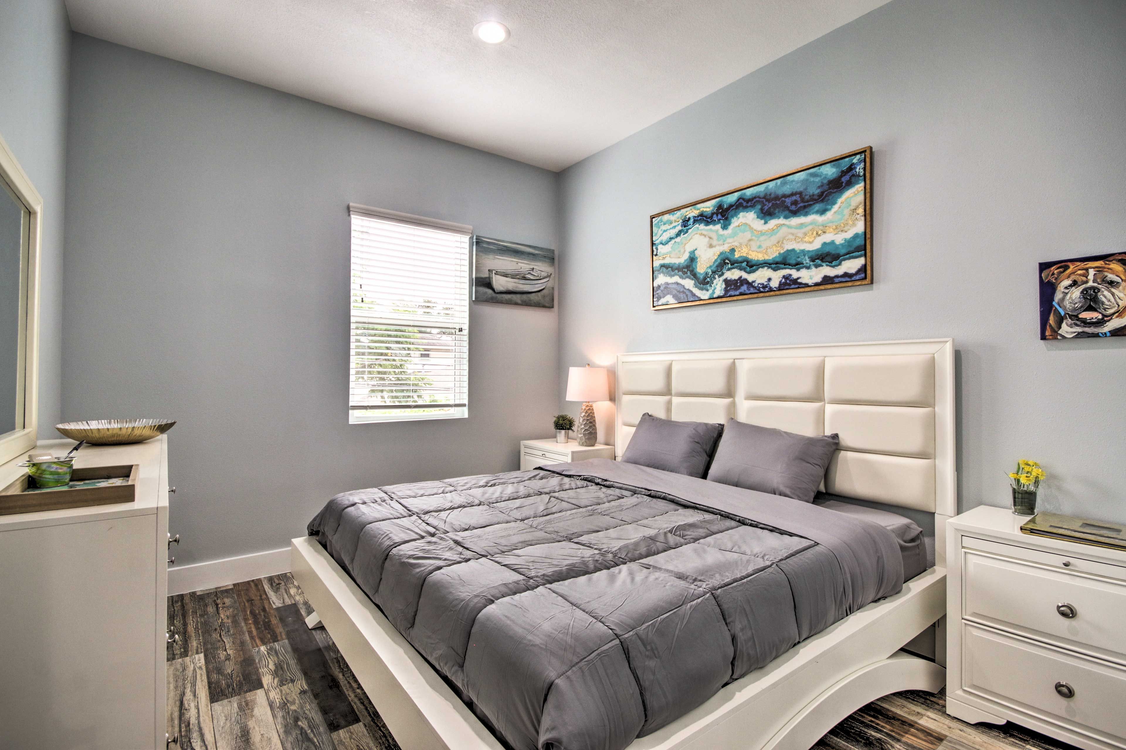 Bedroom | King Bed