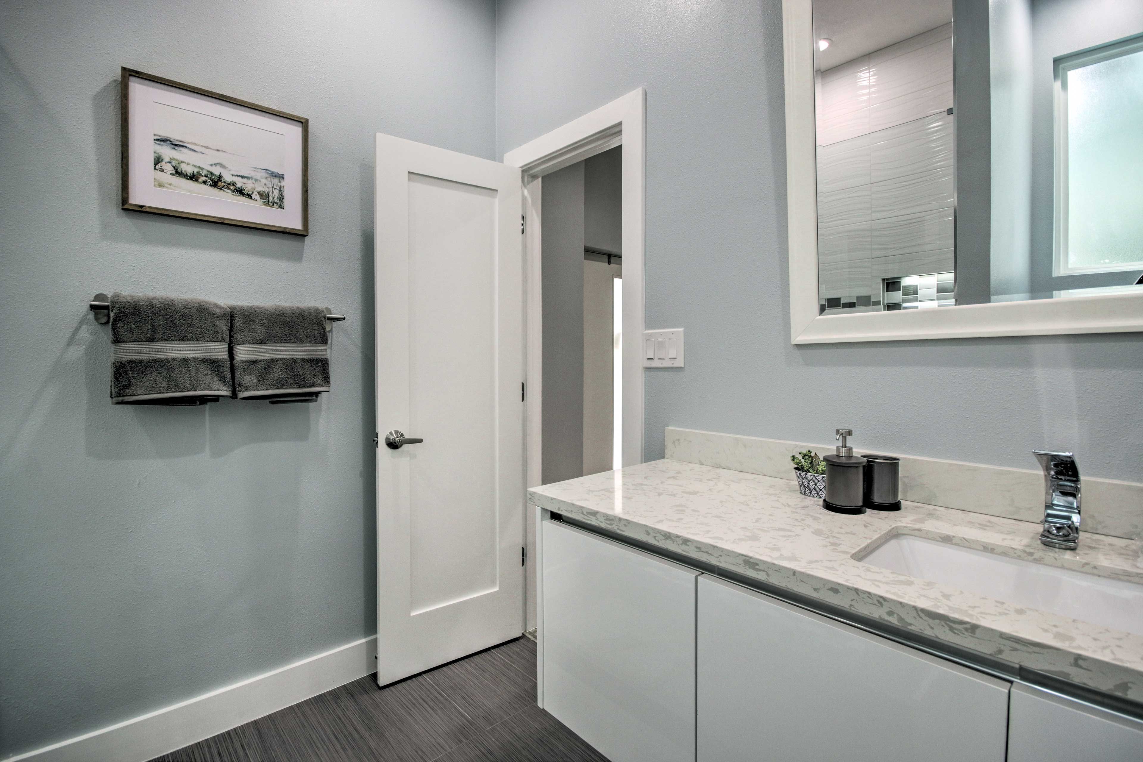 Bathroom | Towels Provided