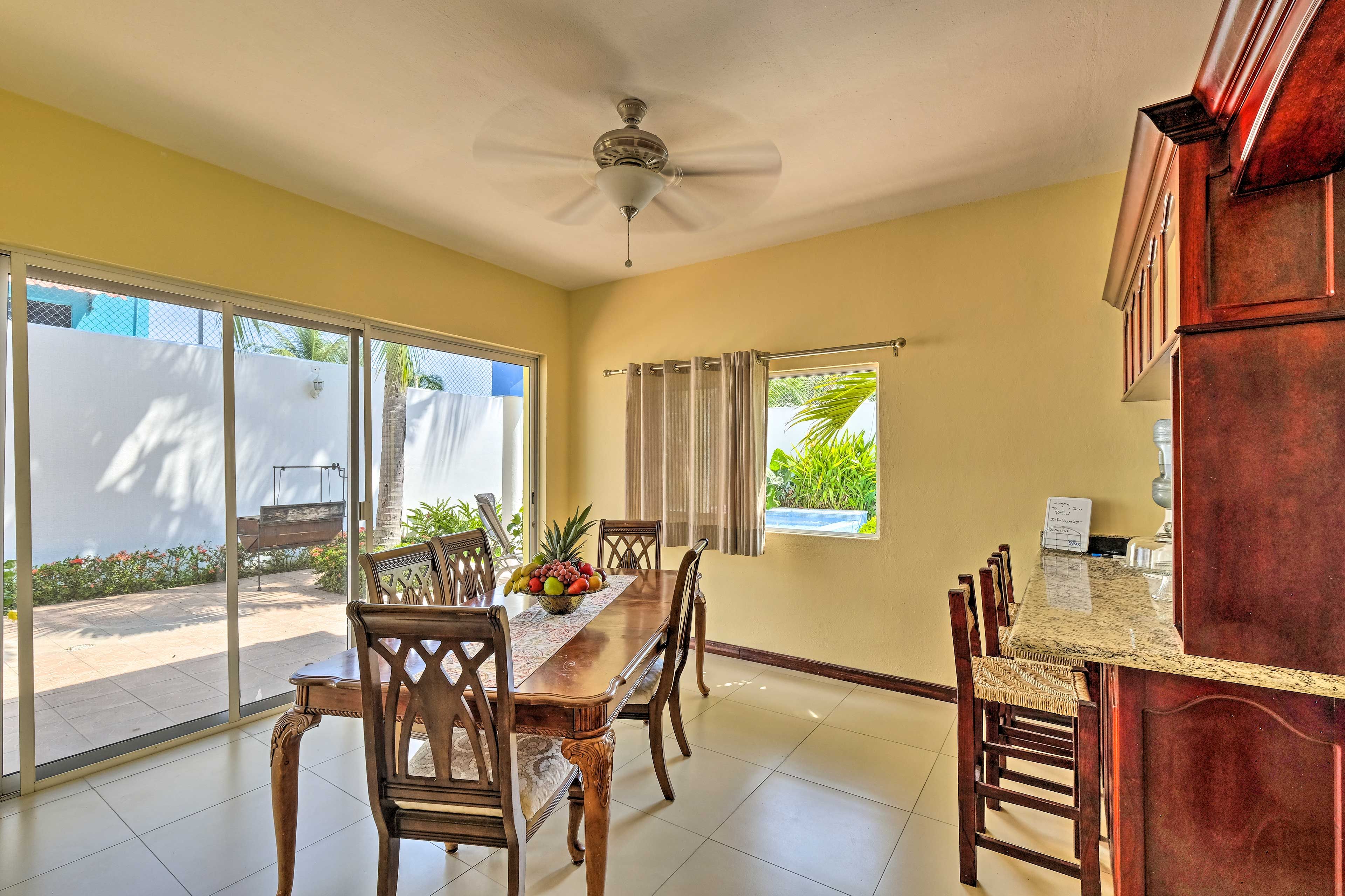 Dining Area | Dishware & Flatware