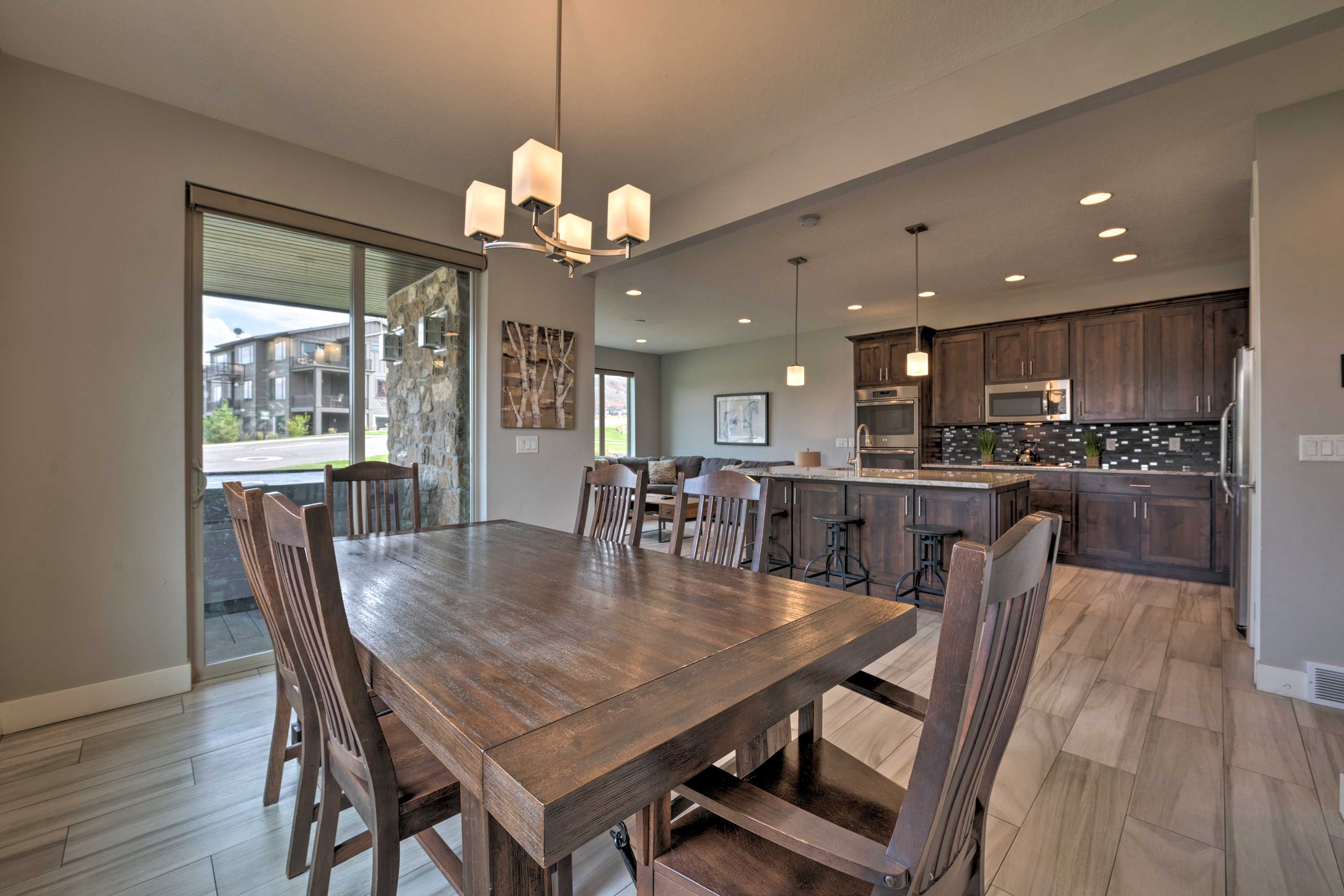 Dining Room | Fully Equipped Kitchen | Stainless Steel Appliances | Patio