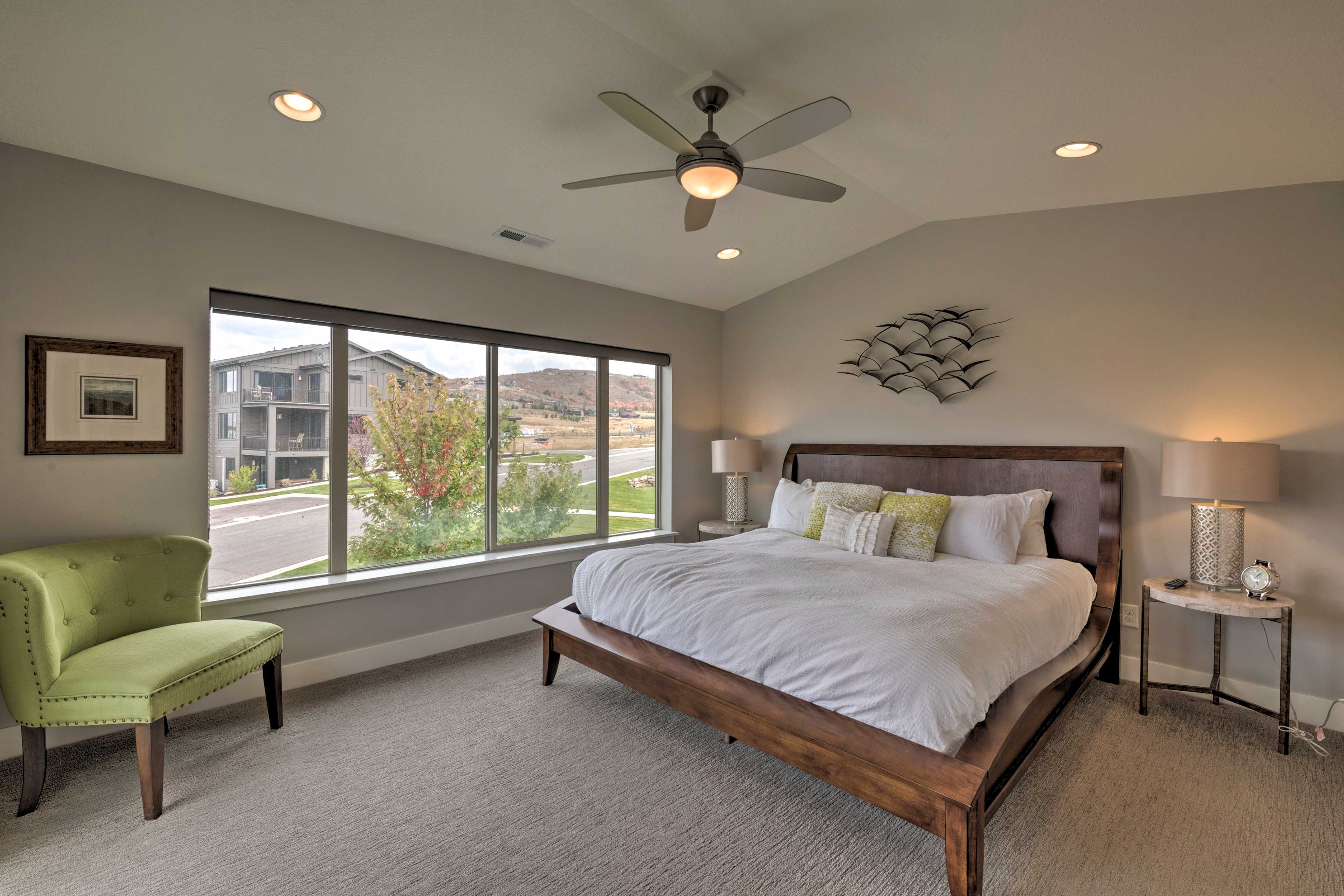 Bedroom 1 | Mountain Views | King Bed | Alarm Clock