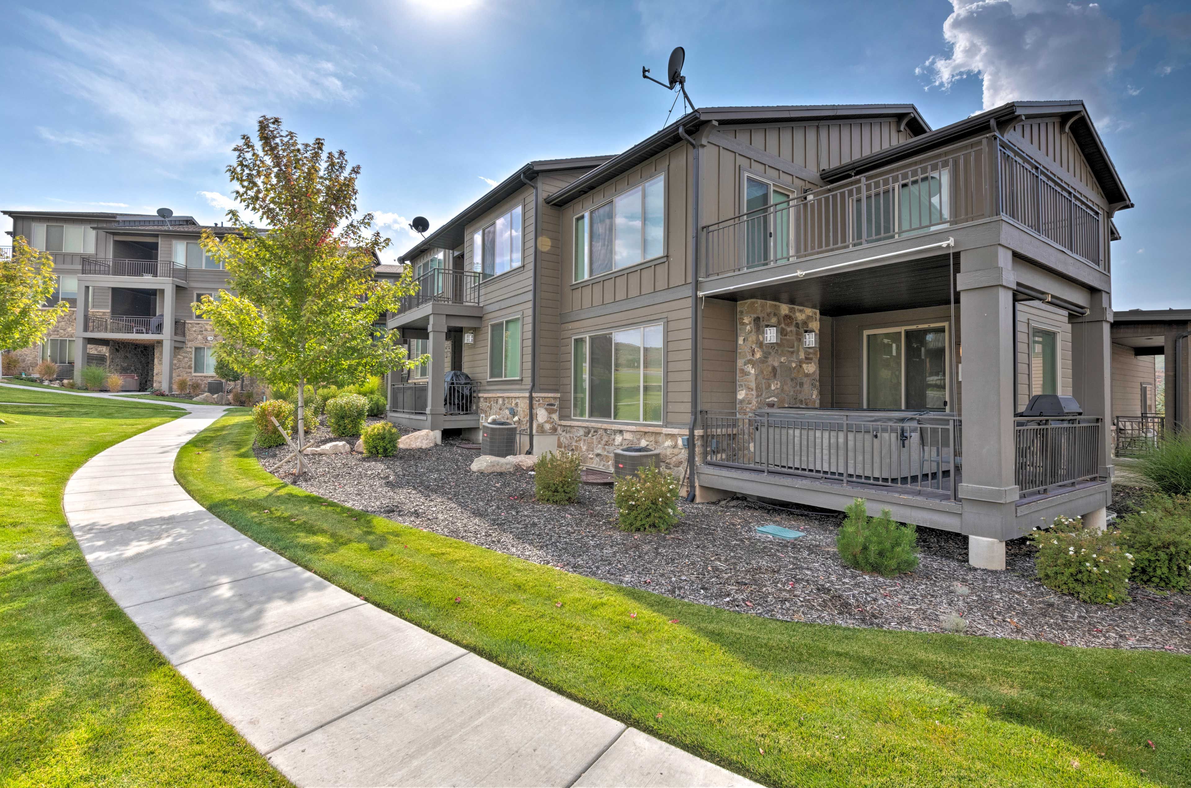 Private Entrance | Keyless Entry | Resort Townhome